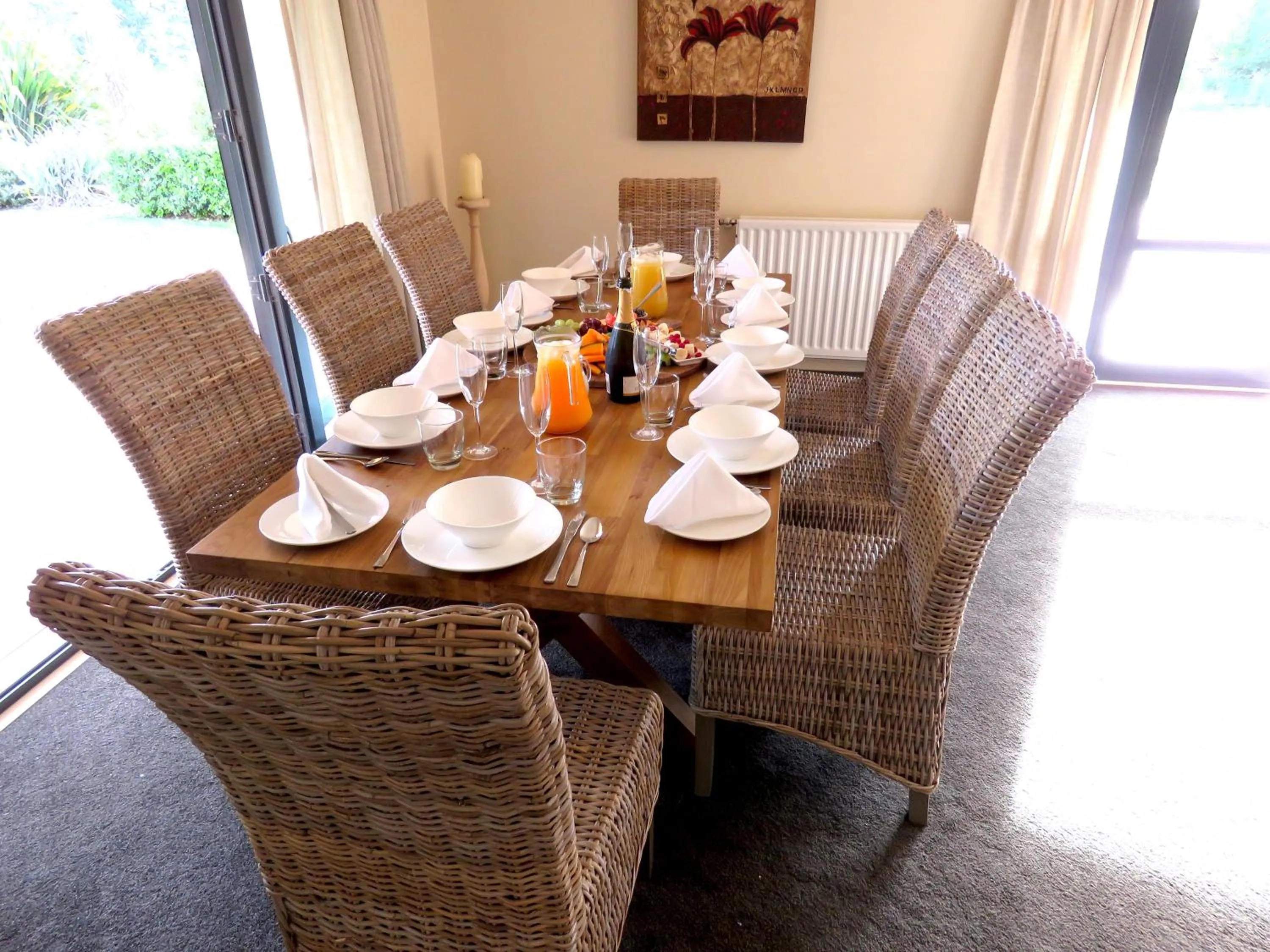 Breakfast in Tuscany Downs Estate