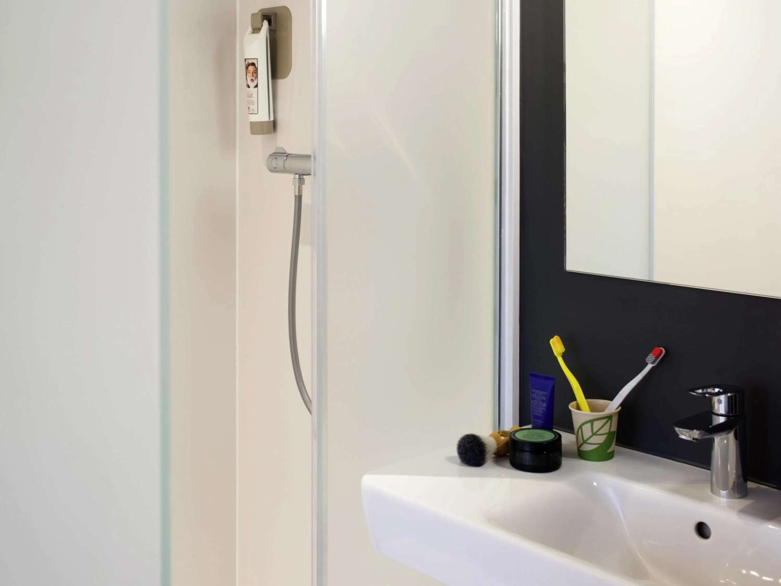 Bedroom in ibis budget Amsterdam Airport