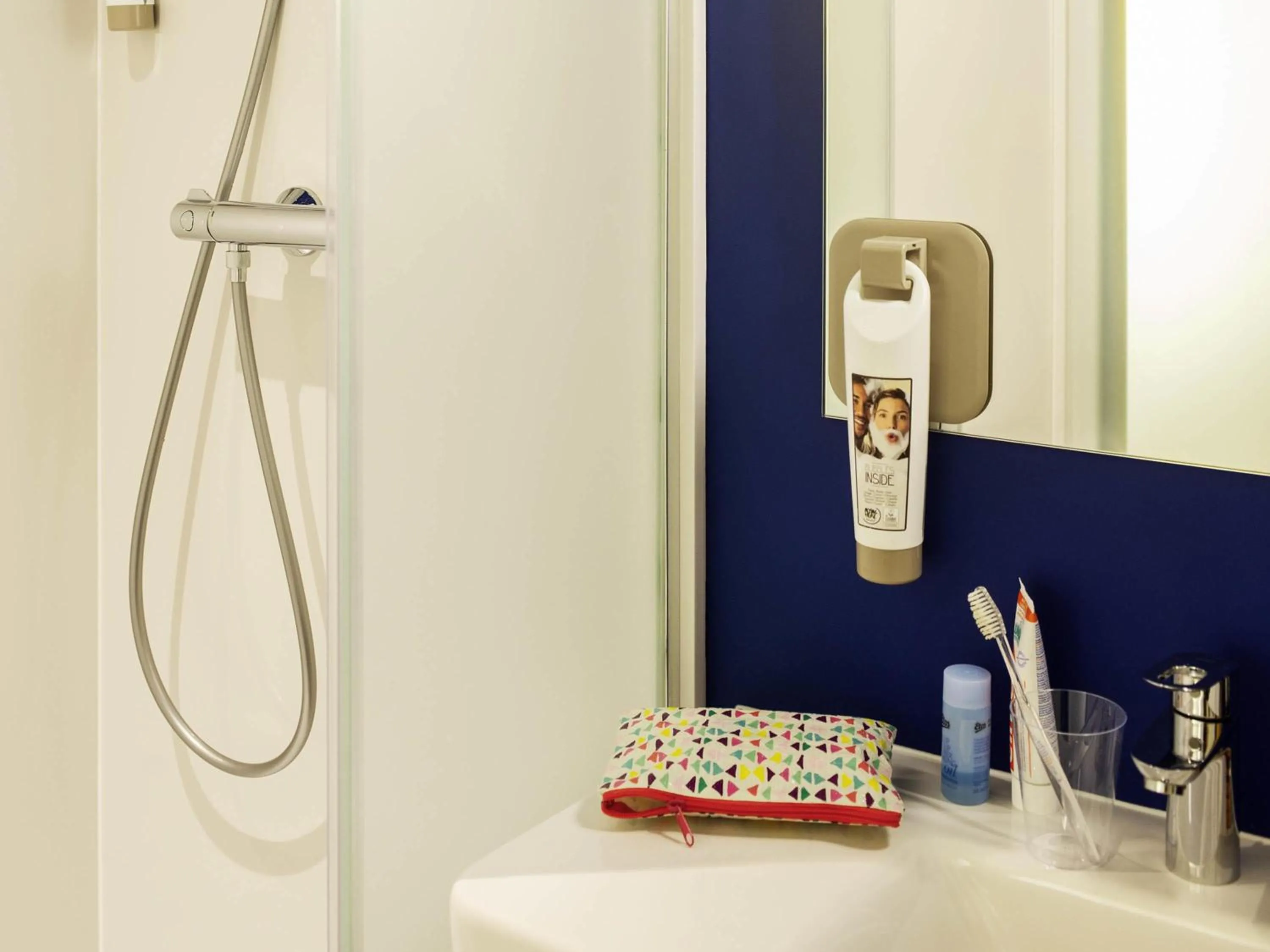 Bedroom in ibis budget Amsterdam Airport