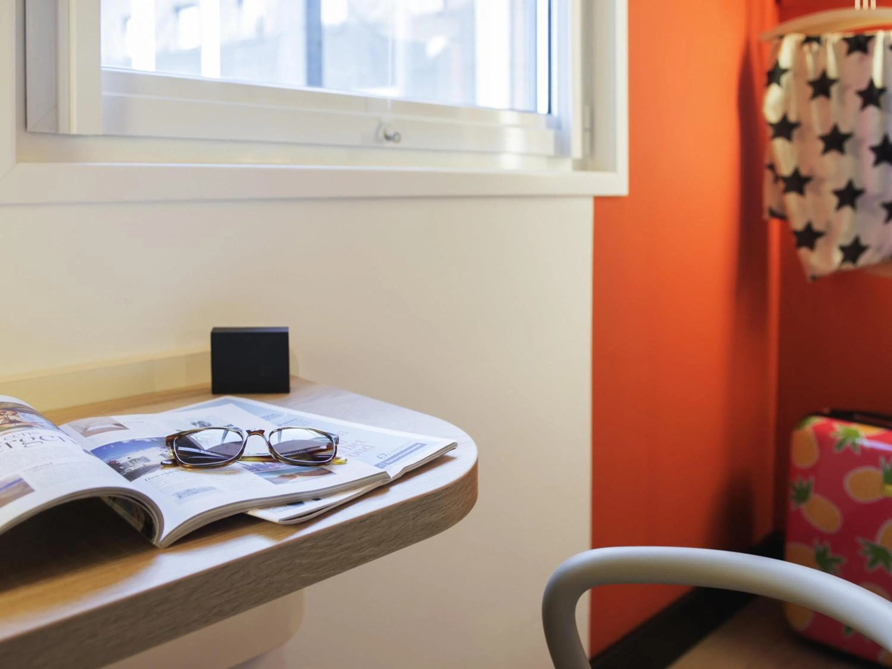 Bedroom in ibis budget Amsterdam Airport