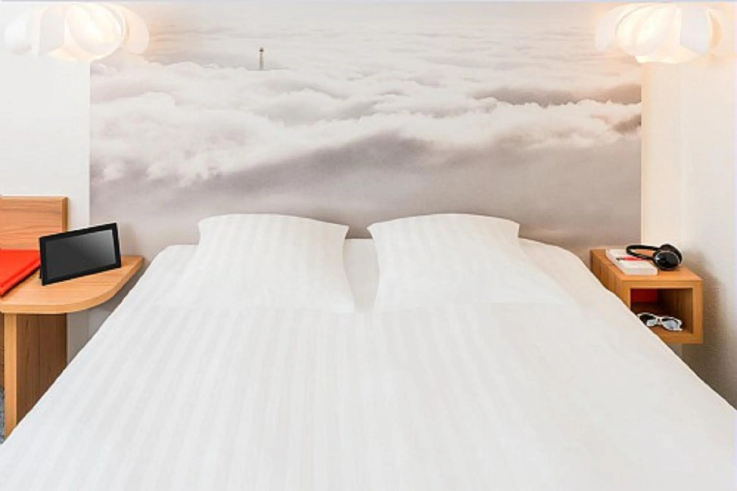 Bed in ibis Styles Paris Velizy