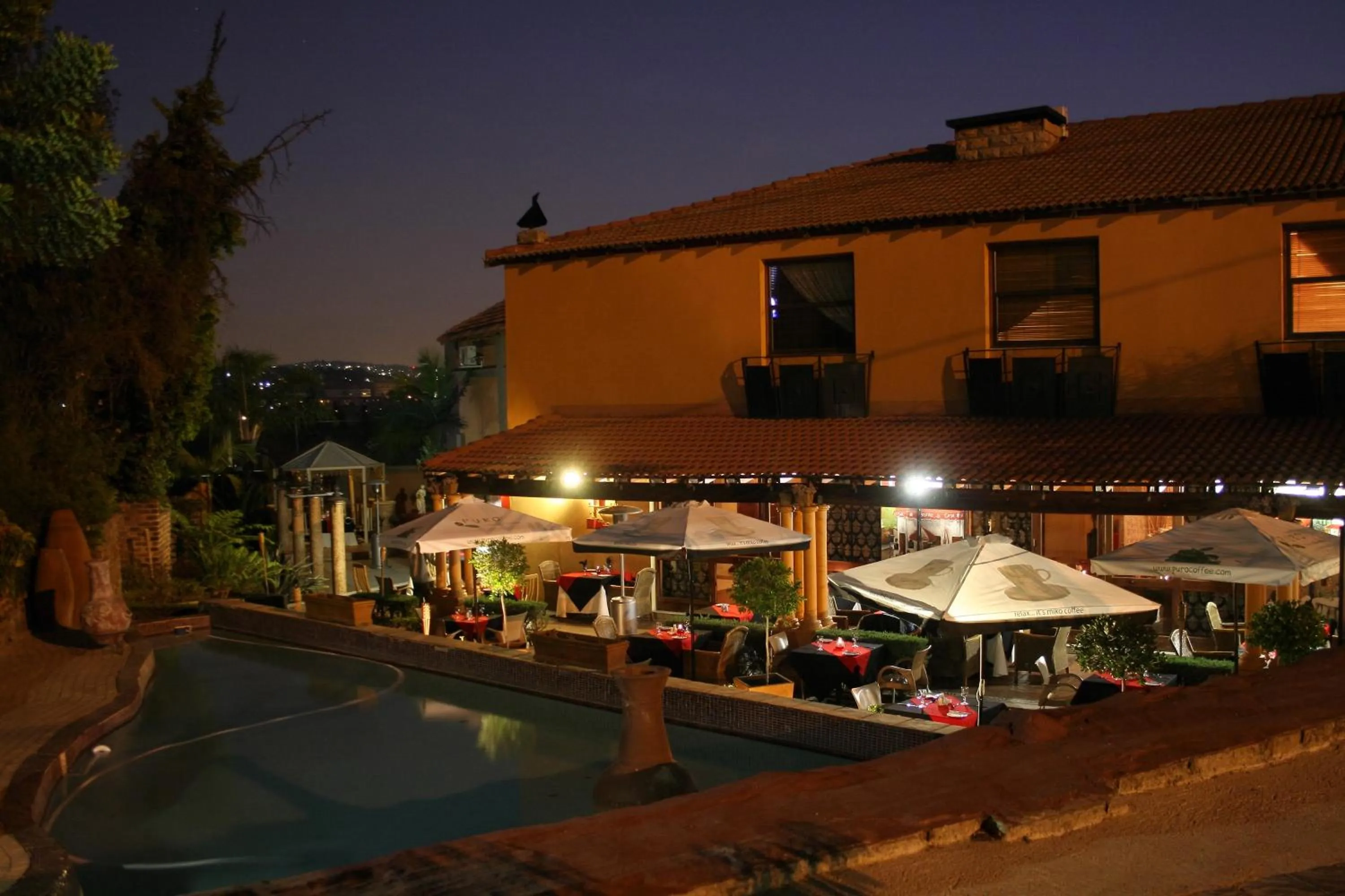 Restaurant/places to eat in Casa Toscana Lodge