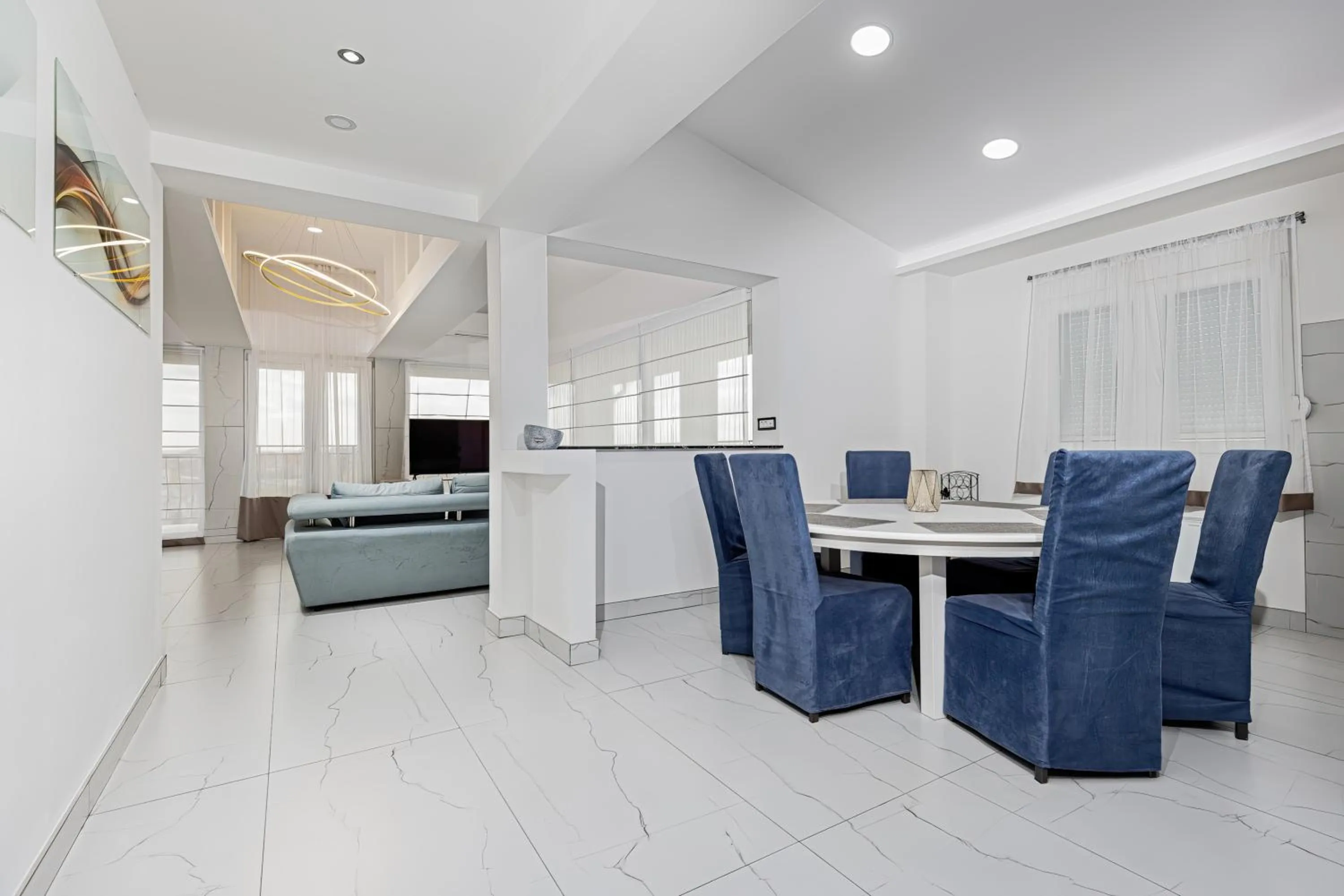 TV and multimedia in ForS Resort & Spa