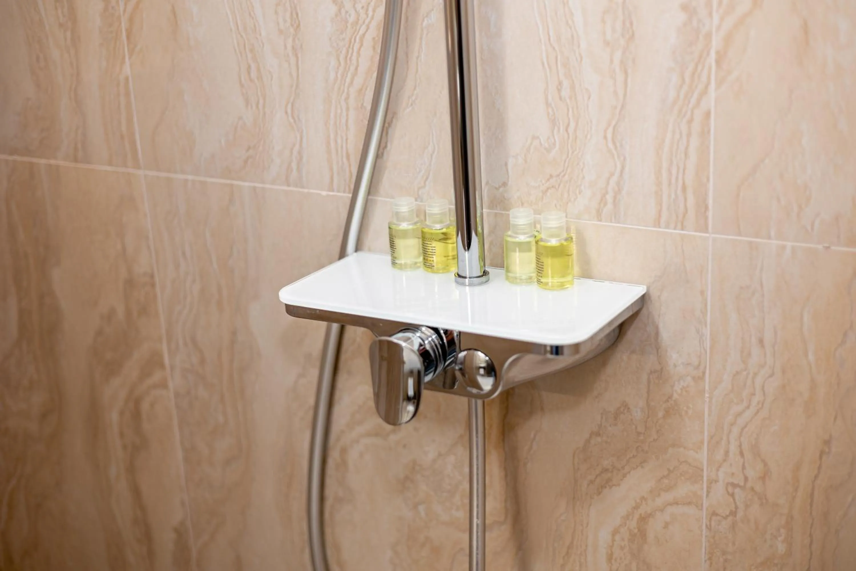 Shower in ForS Resort & Spa