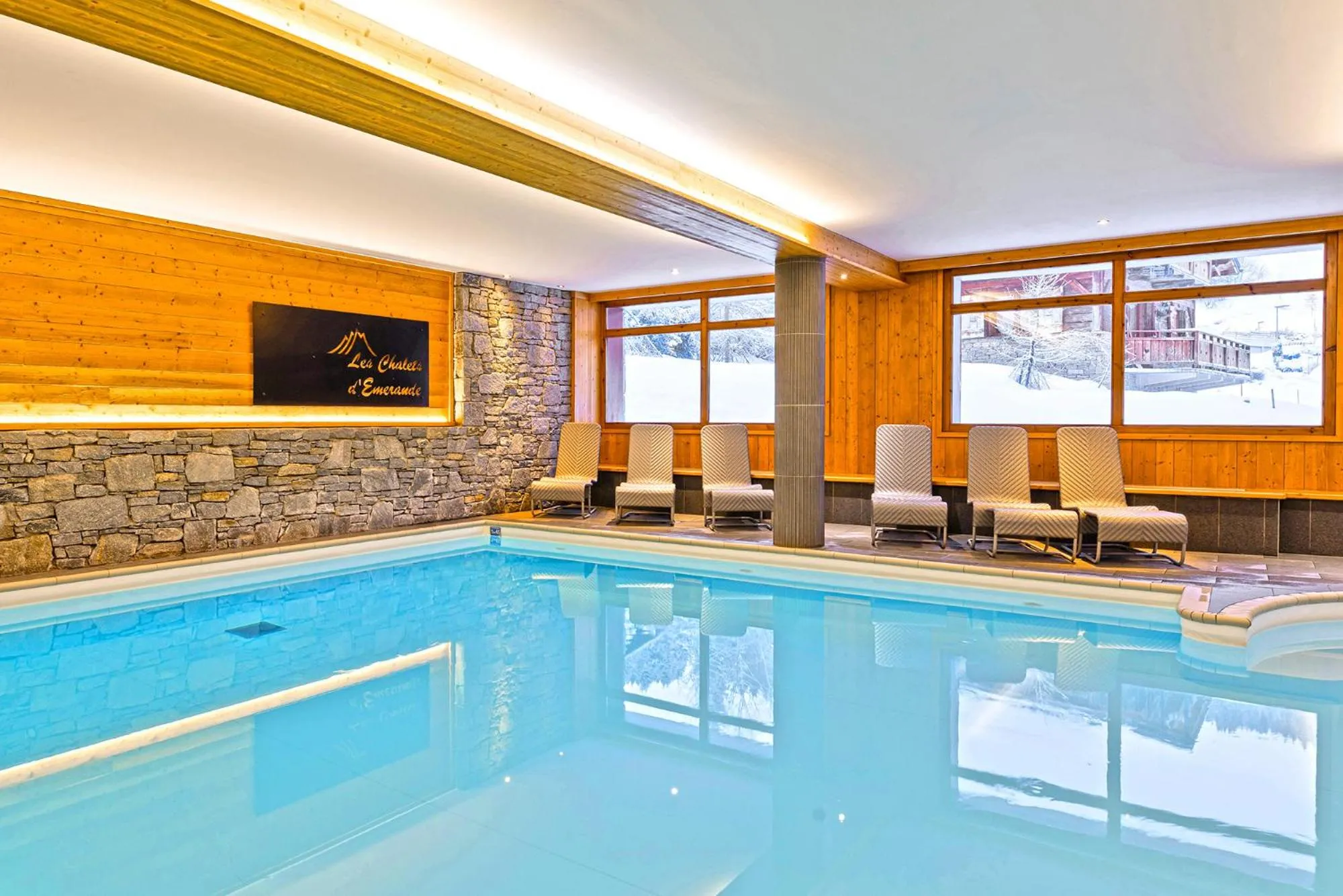 Swimming pool in Lagrange Vacances Les Chalets d'Emeraude