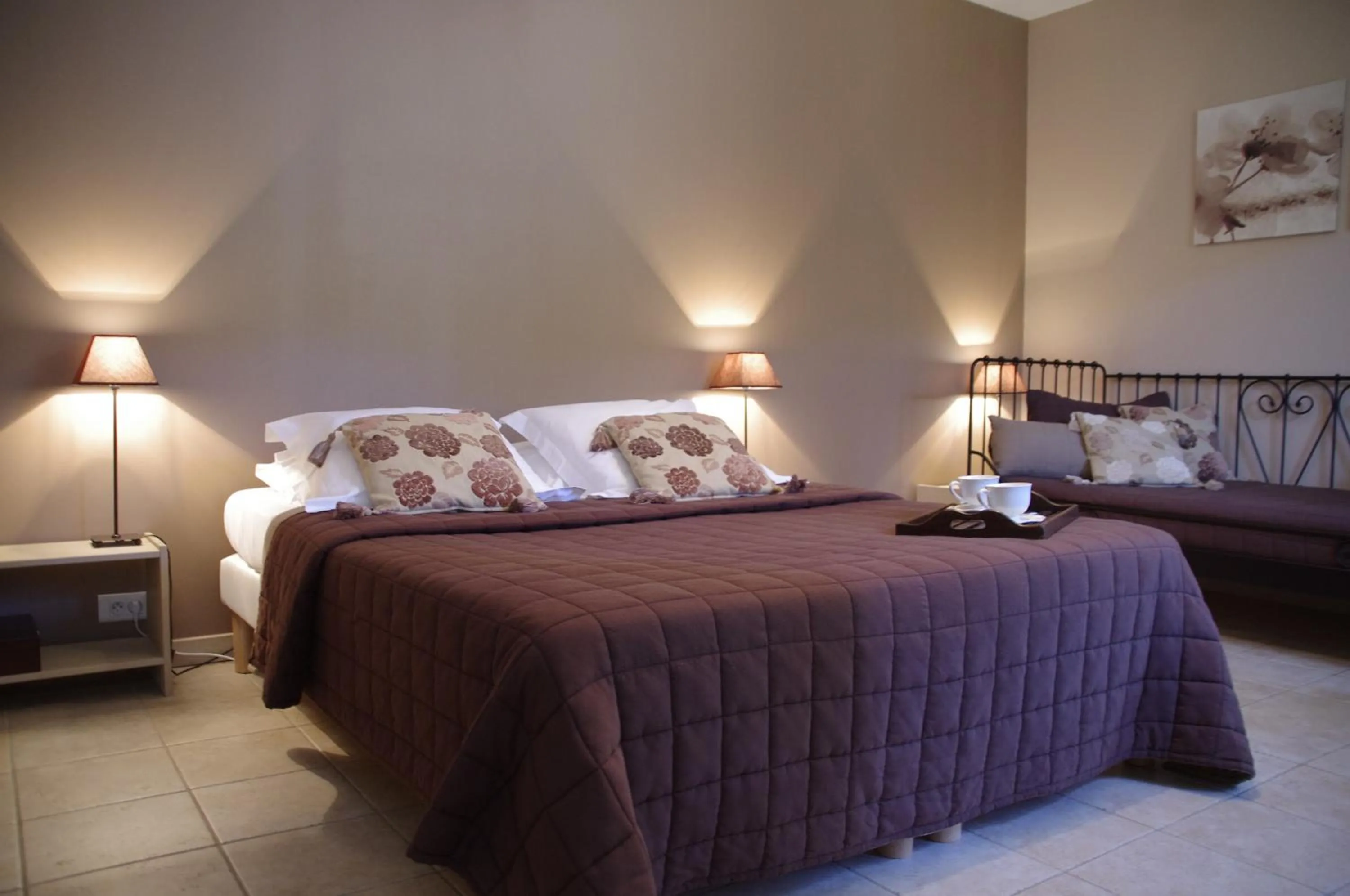 Bed in La Bastide Tara