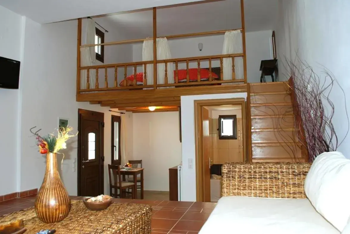 Studio - Split Level with Pool and Sea View in Vina Beach Hotel Studio - Split Level with Pool and Sea View in Vina Beach Hotel