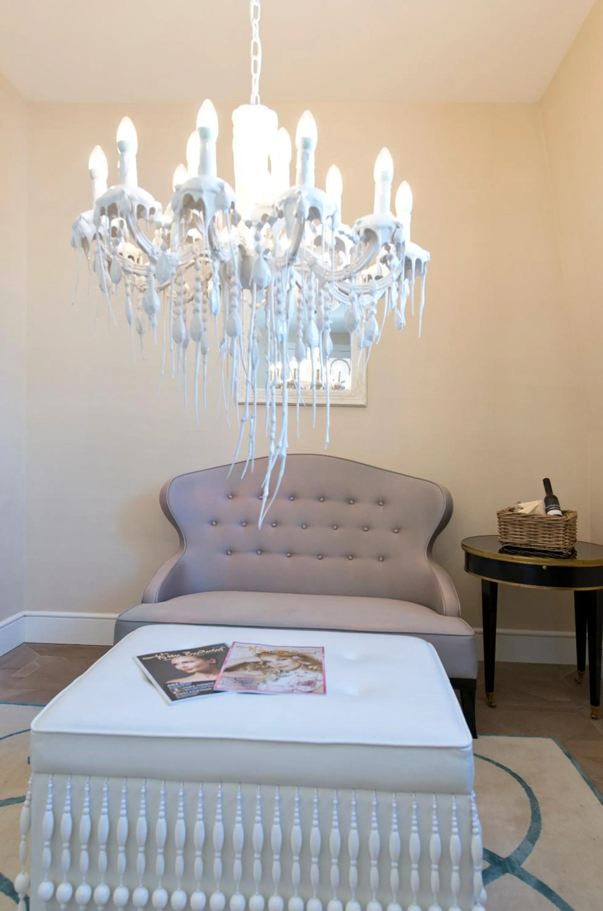 Seating area, Bed in Hotel Beethoven Wien