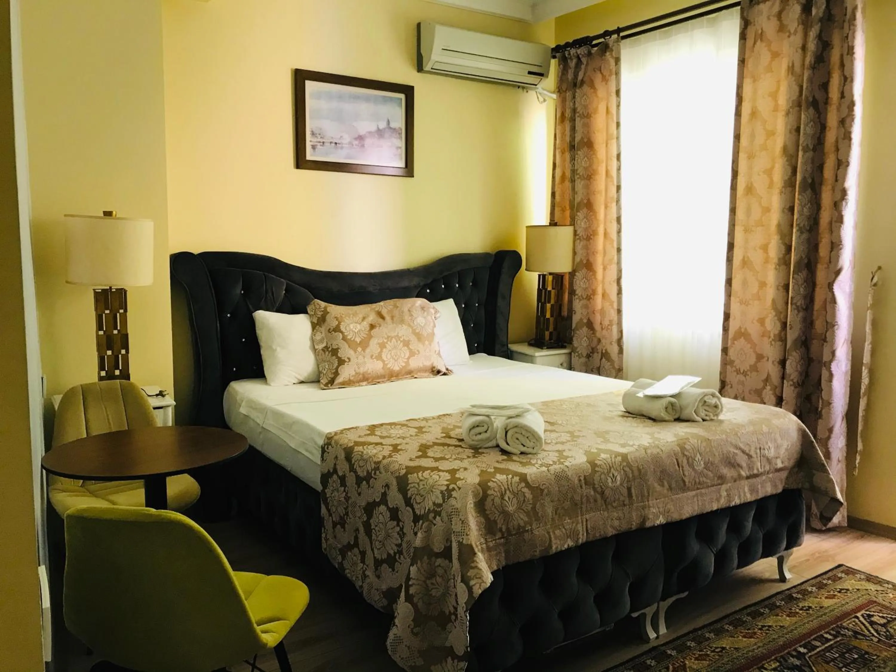 Photo of the whole room in La Mer Boutique Hotel