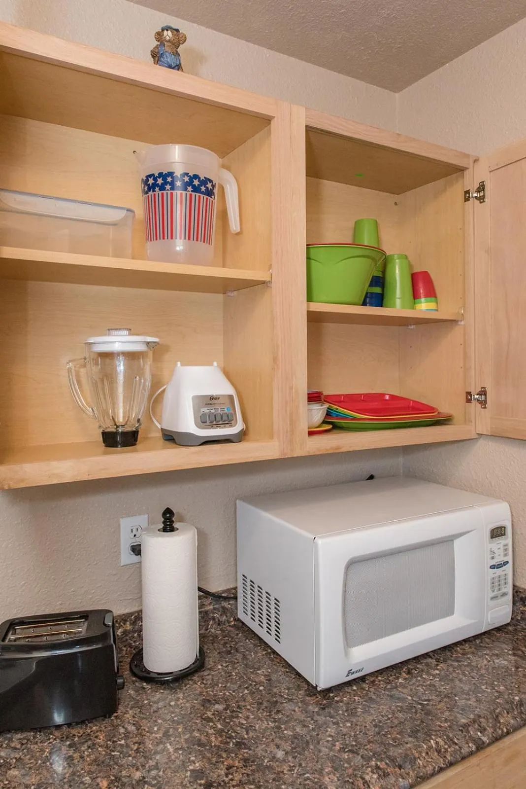 Kitchen or kitchenette in Mountain Song