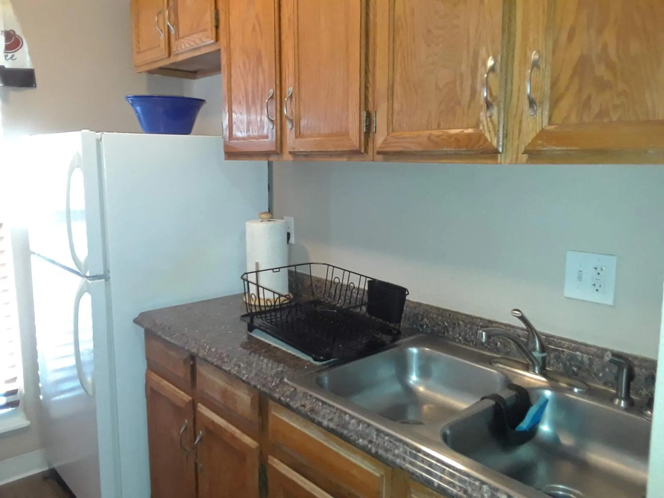 Kitchen or kitchenette in Mountain Song