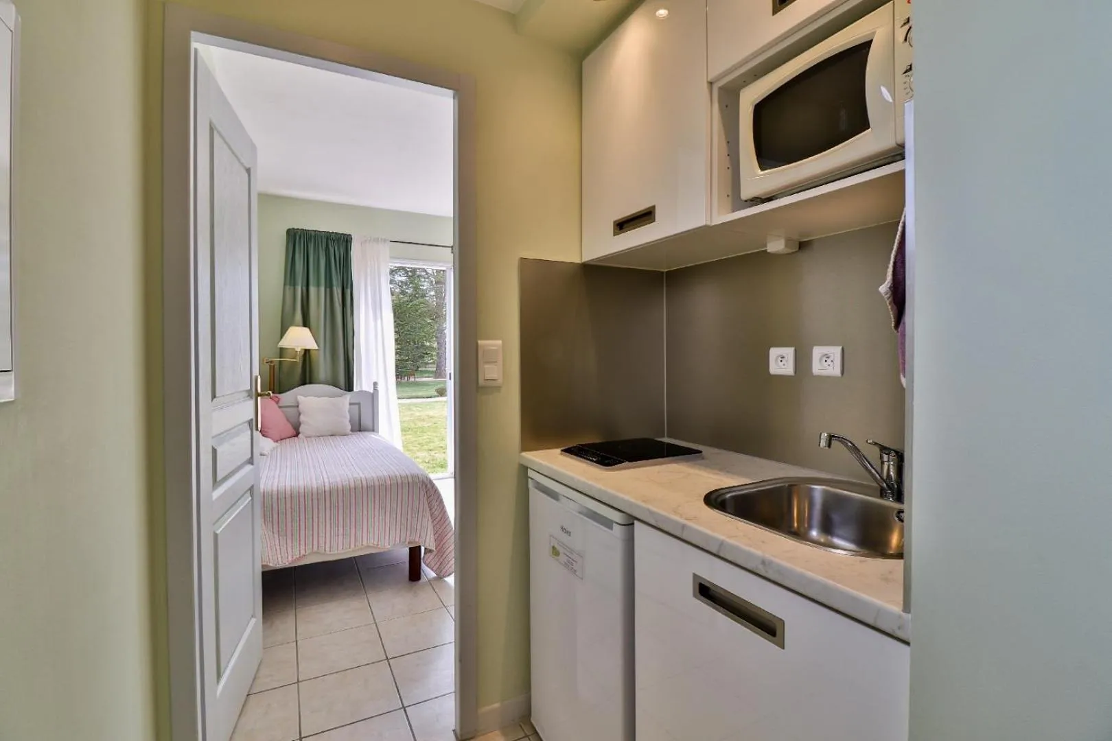 Kitchen or kitchenette in La Milane