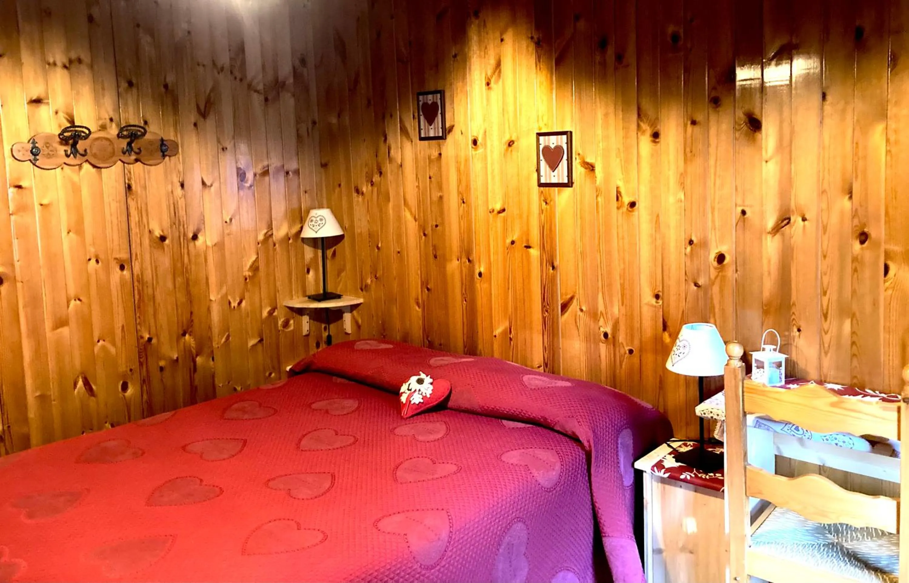 Photo of the whole room, Bed in B&B Maison Vallomy