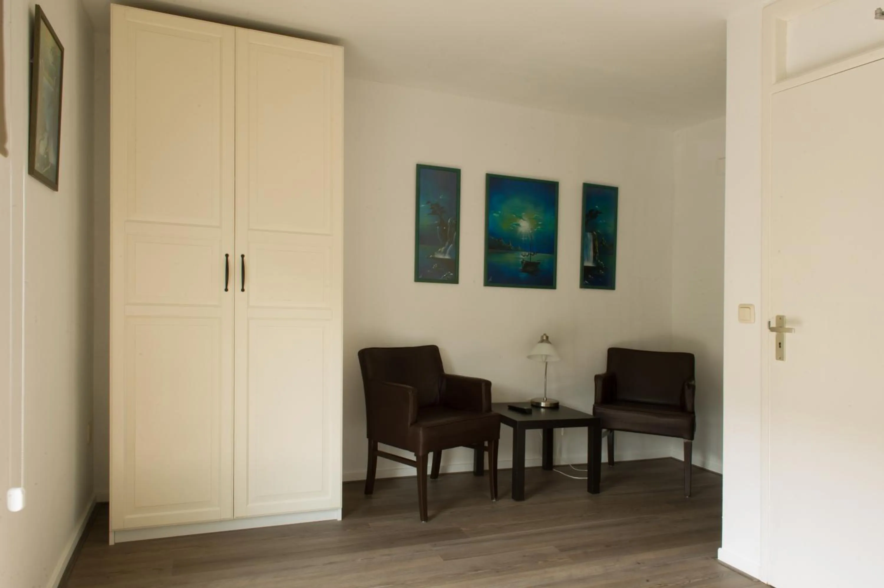 Seating area in Hotel Restaurant Les Jumeaux