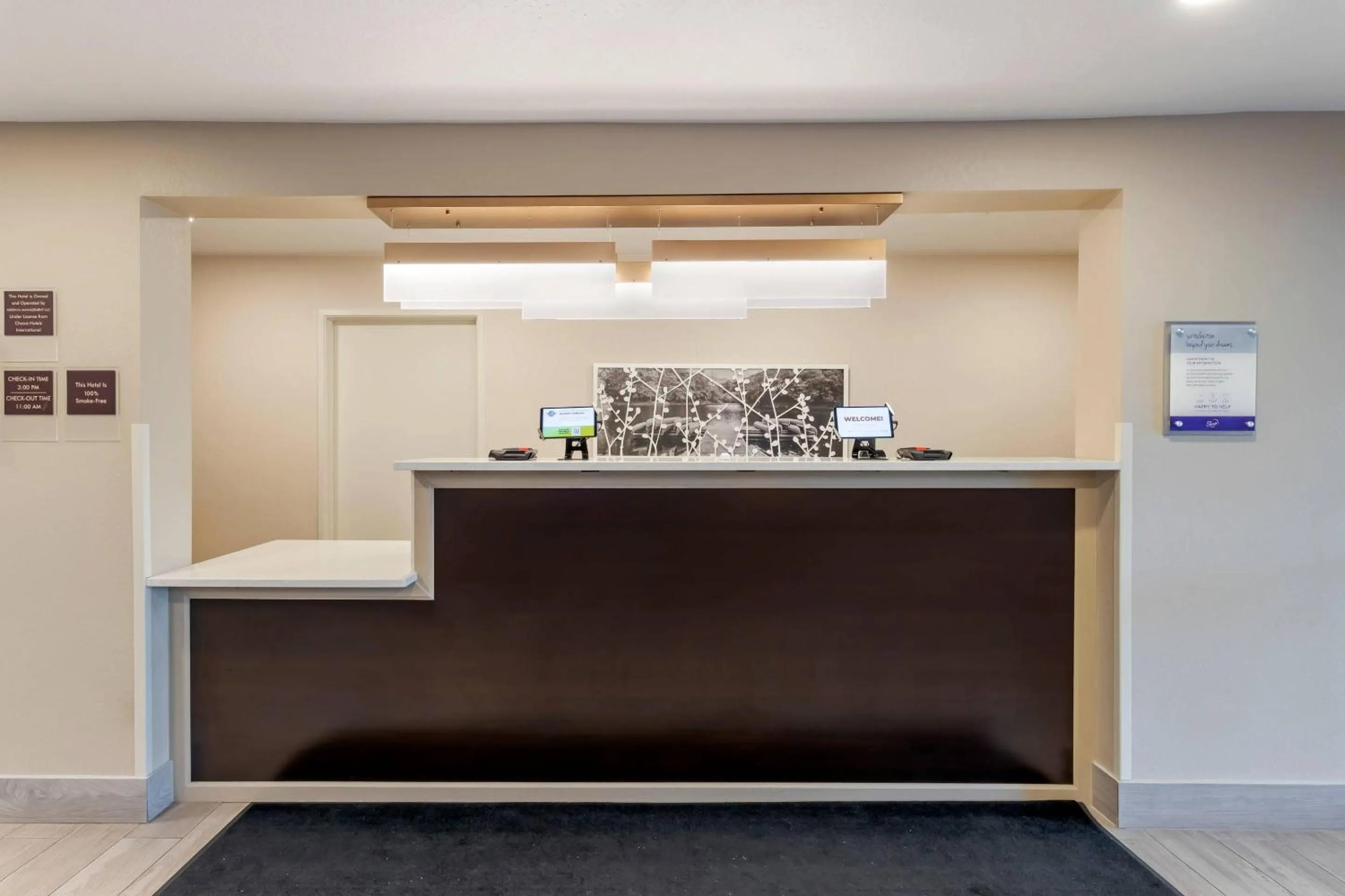 Lobby or reception in Sleep Inn & Suites Wisconsin Dells - Lake Delton