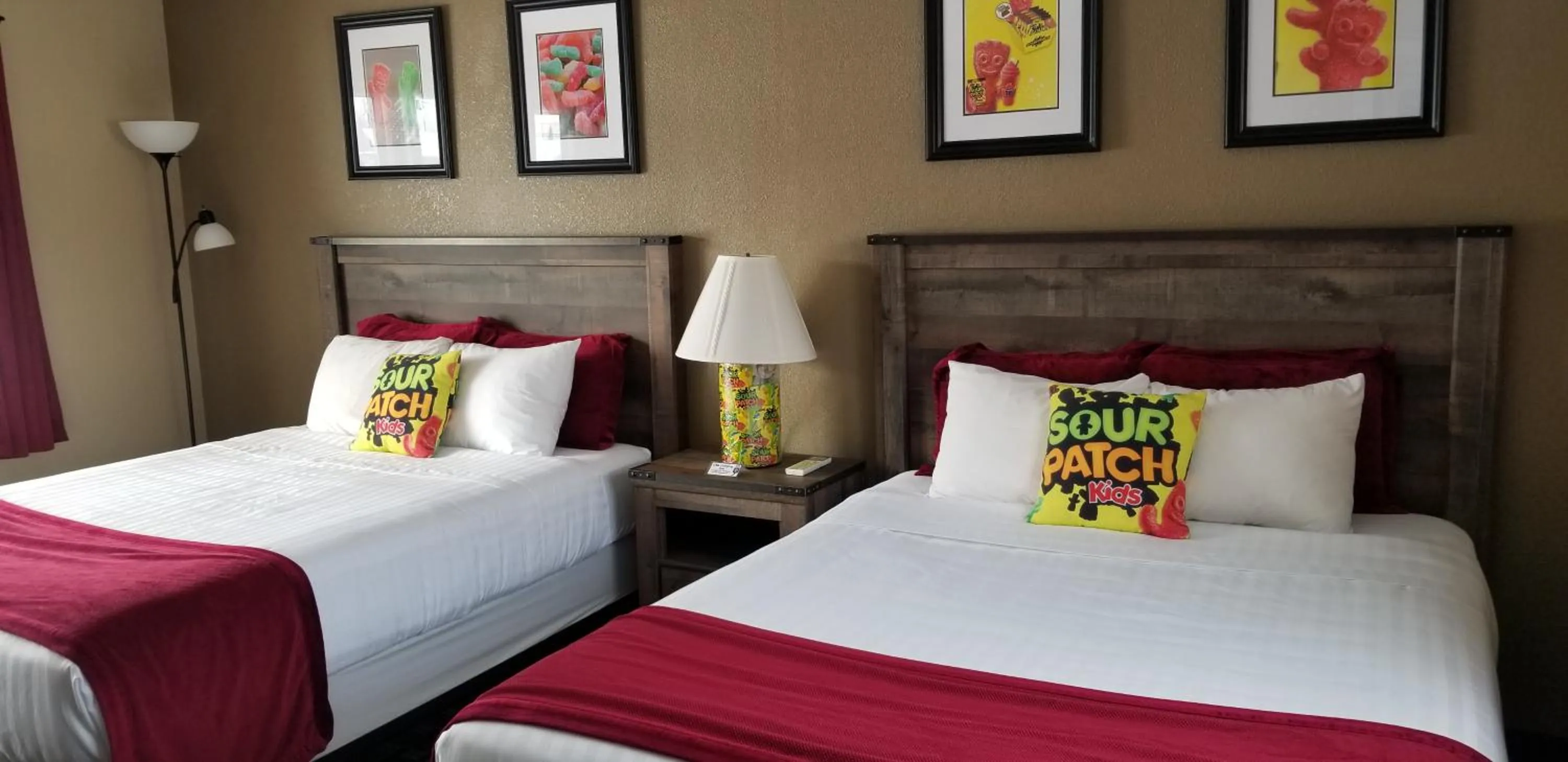 Bed in Middlebury Sweets Motel