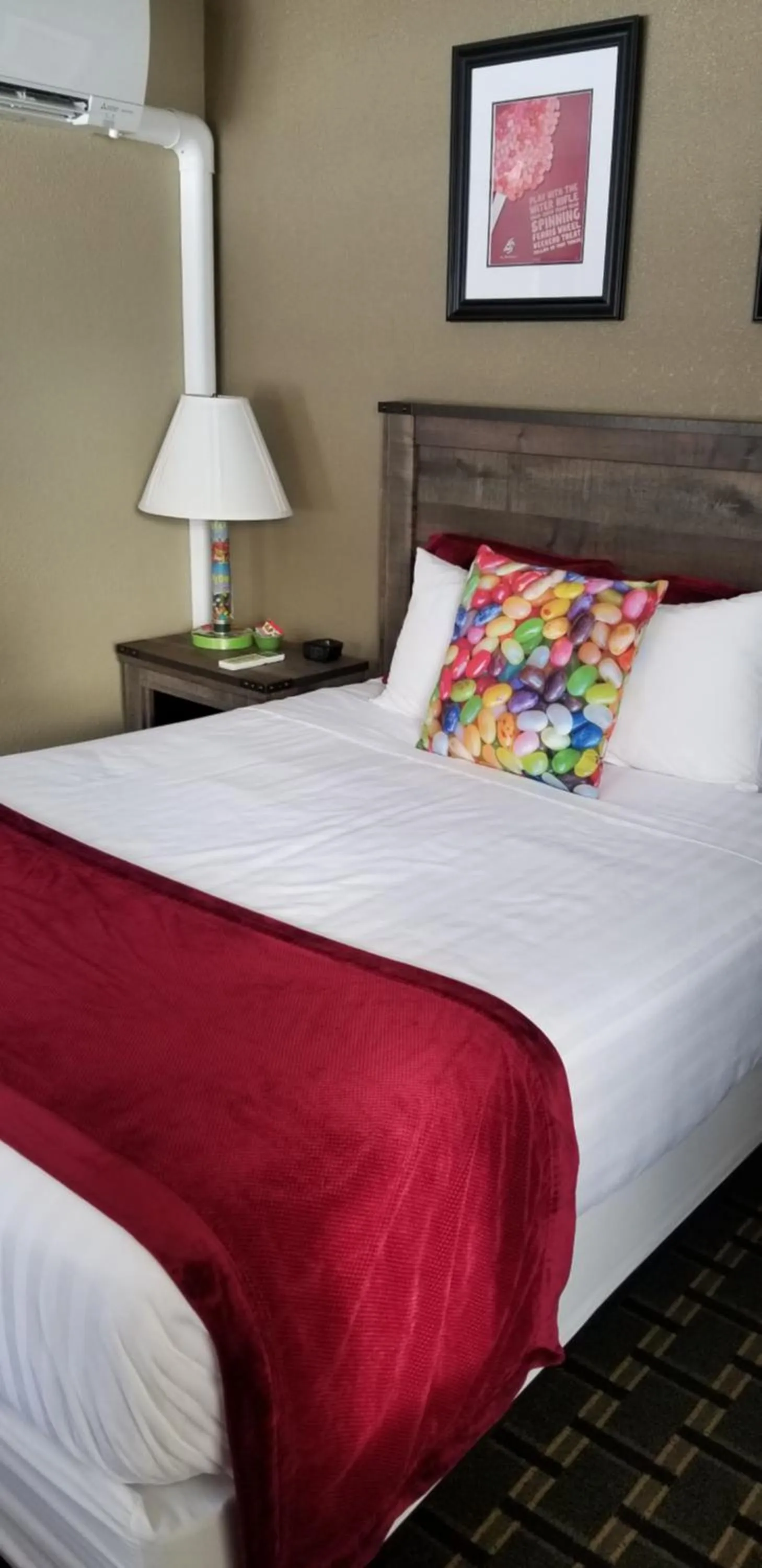 Bed in Middlebury Sweets Motel