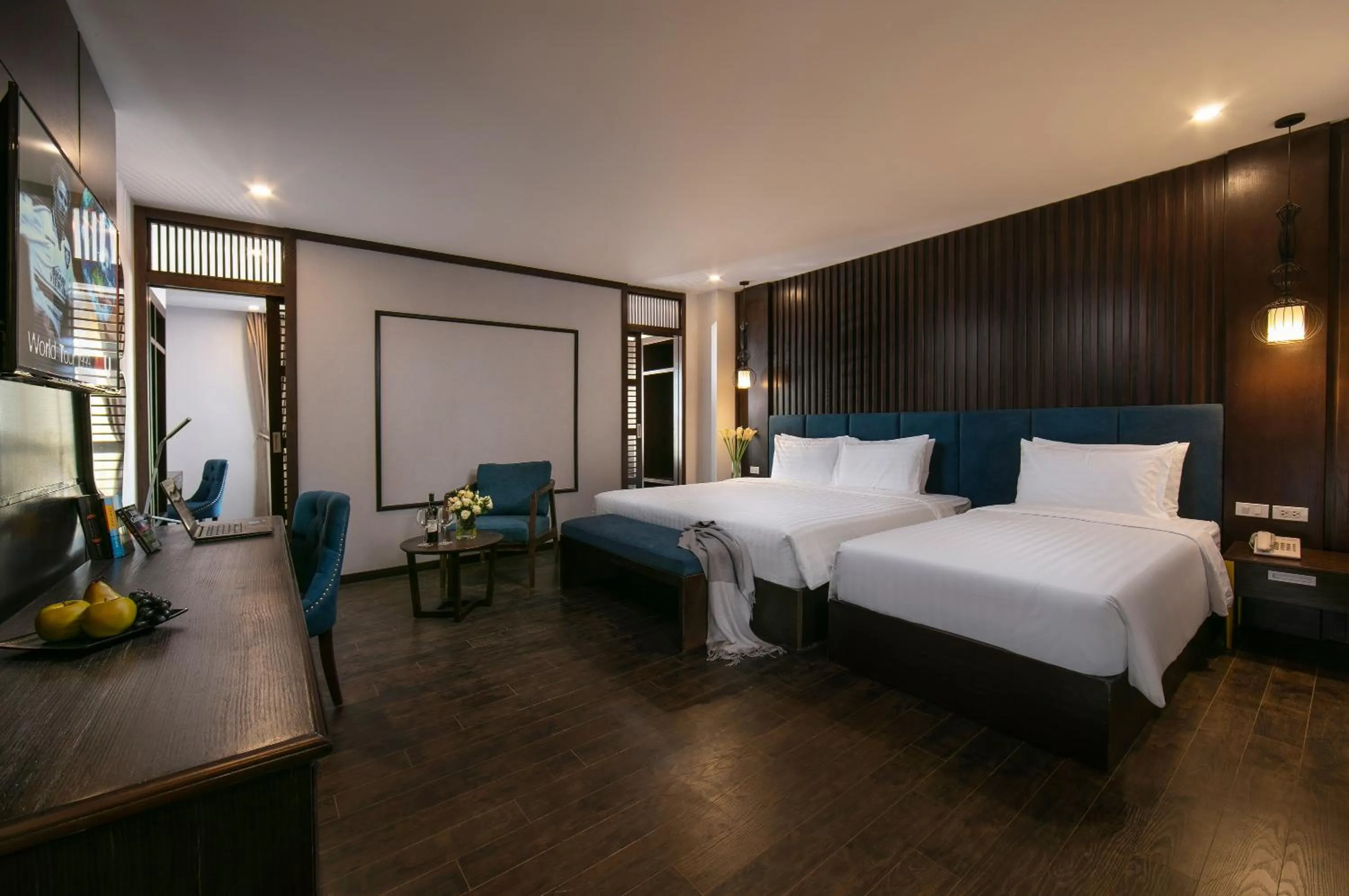 Photo of the whole room, Bed in Azalea Parkview Hotel