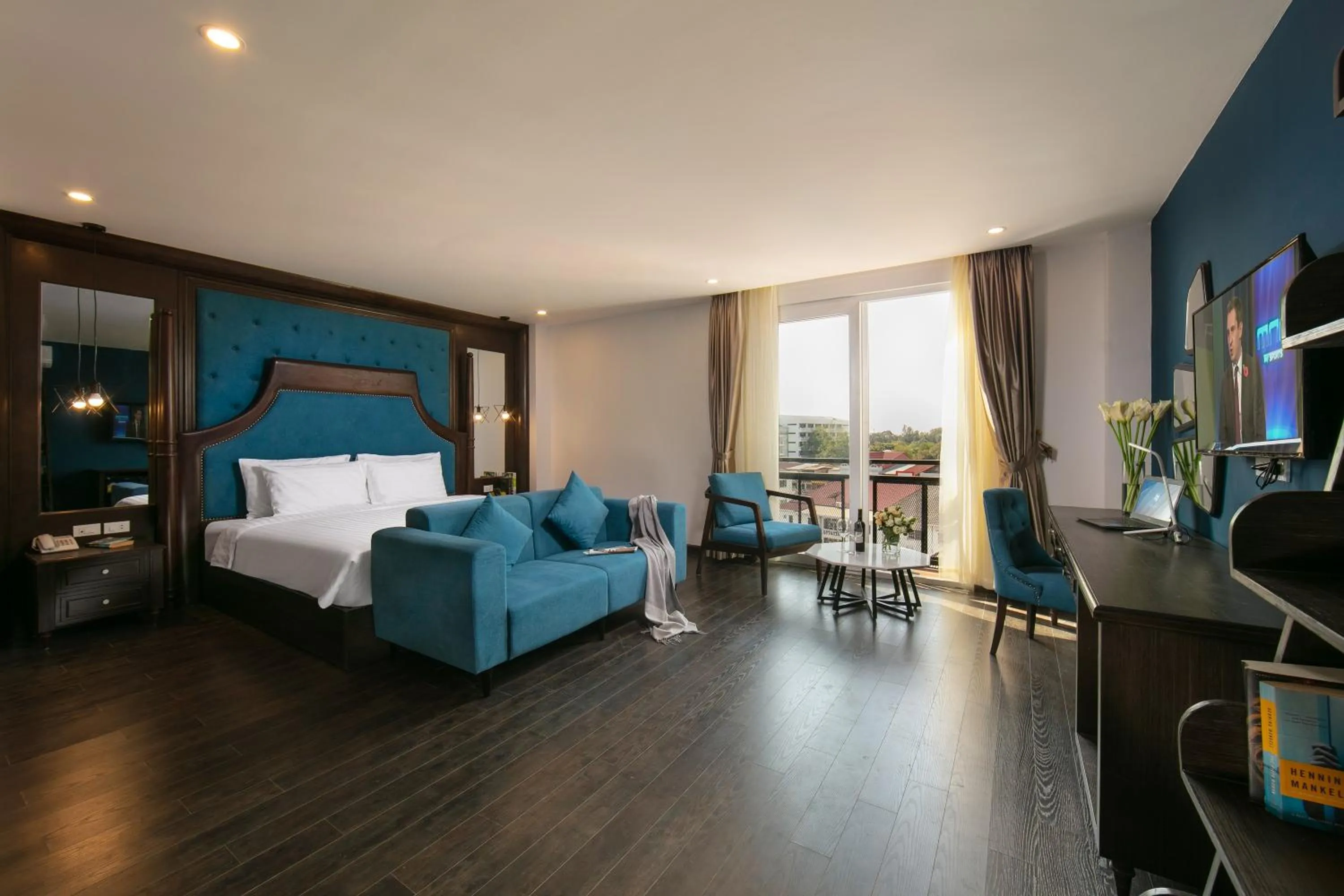 Photo of the whole room, Bed in Azalea Parkview Hotel