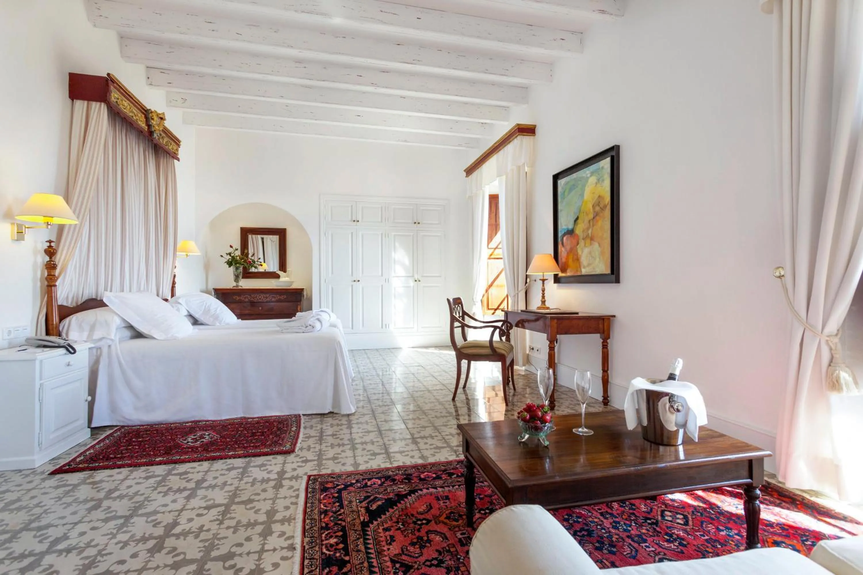 Bed in Hotel Llenaire