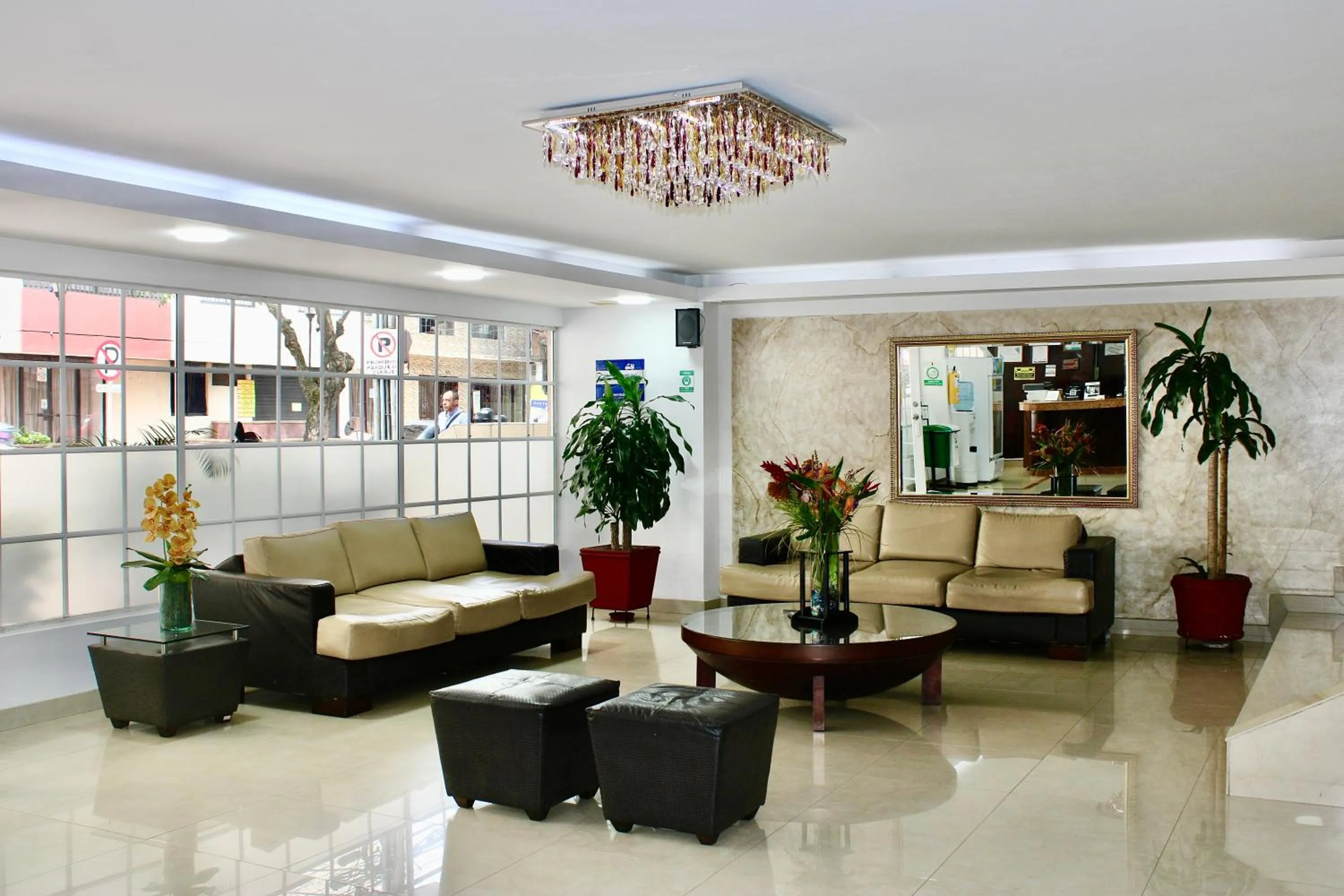 Lobby or reception in Hotel Plaza Versalles