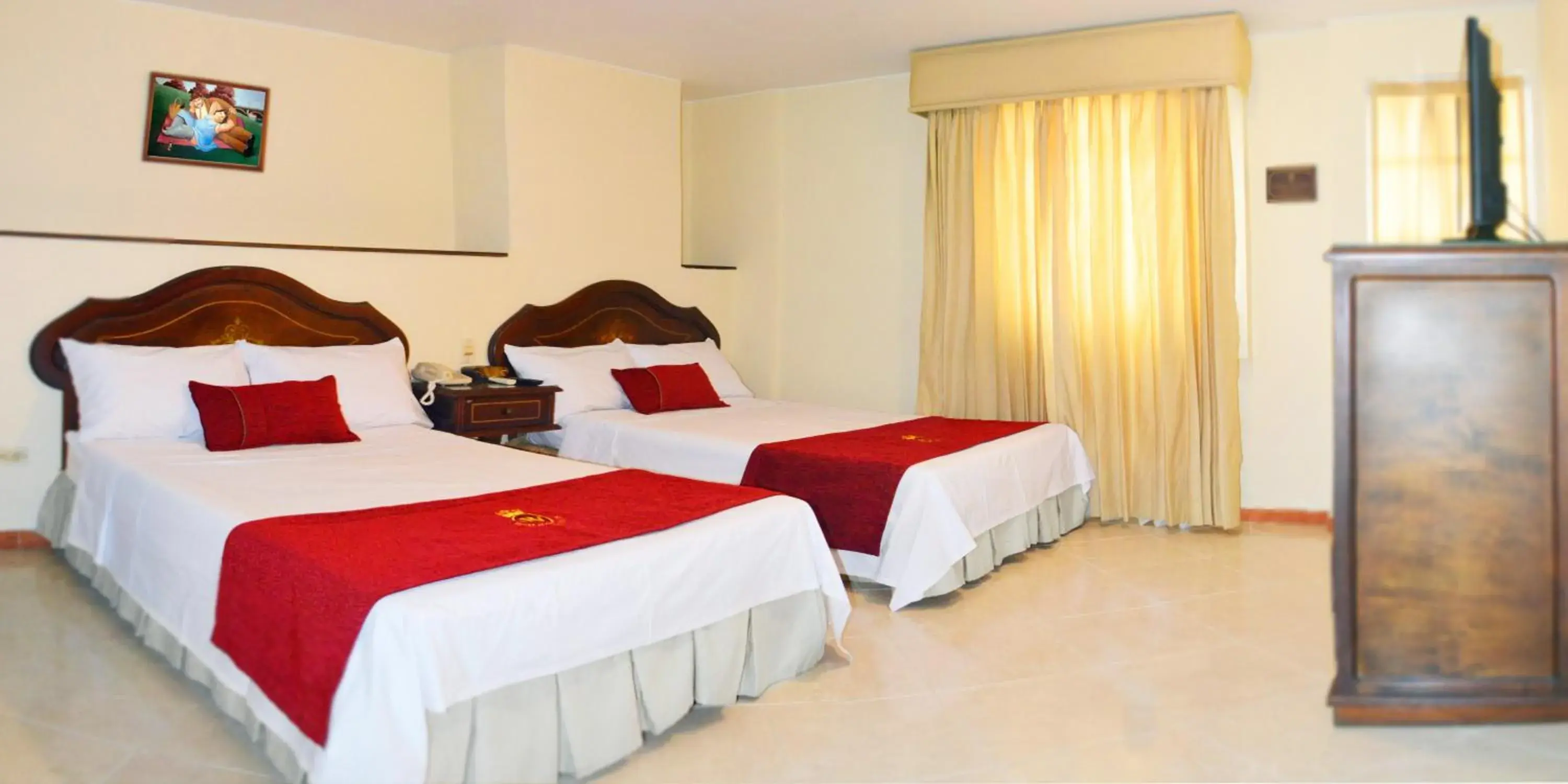 Standard Twin Room in Hotel Plaza Versalles Standard Twin Room in Hotel Plaza Versalles