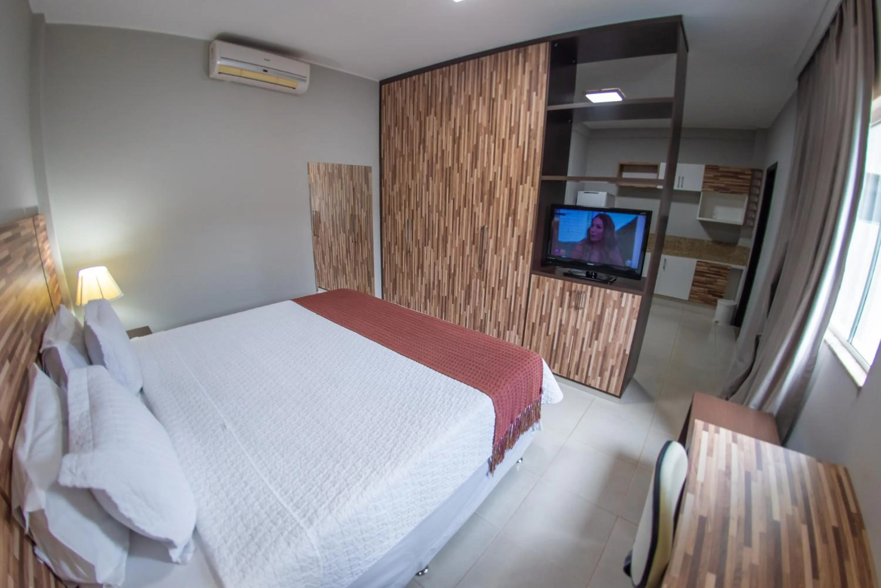 Bathroom, Bed in Hotel Eldorado