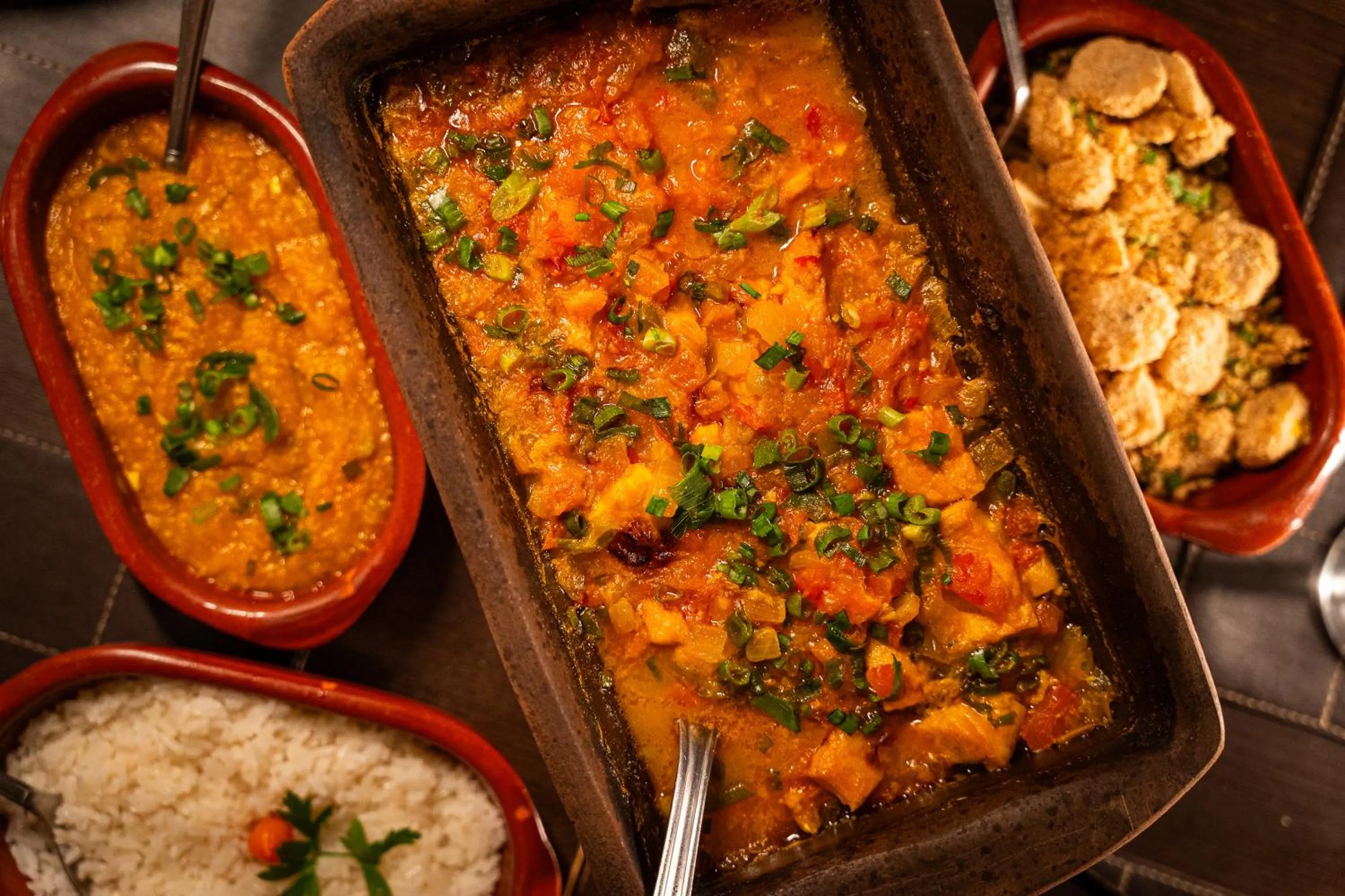 Restaurant/places to eat in Hotel Deville Express Guaira