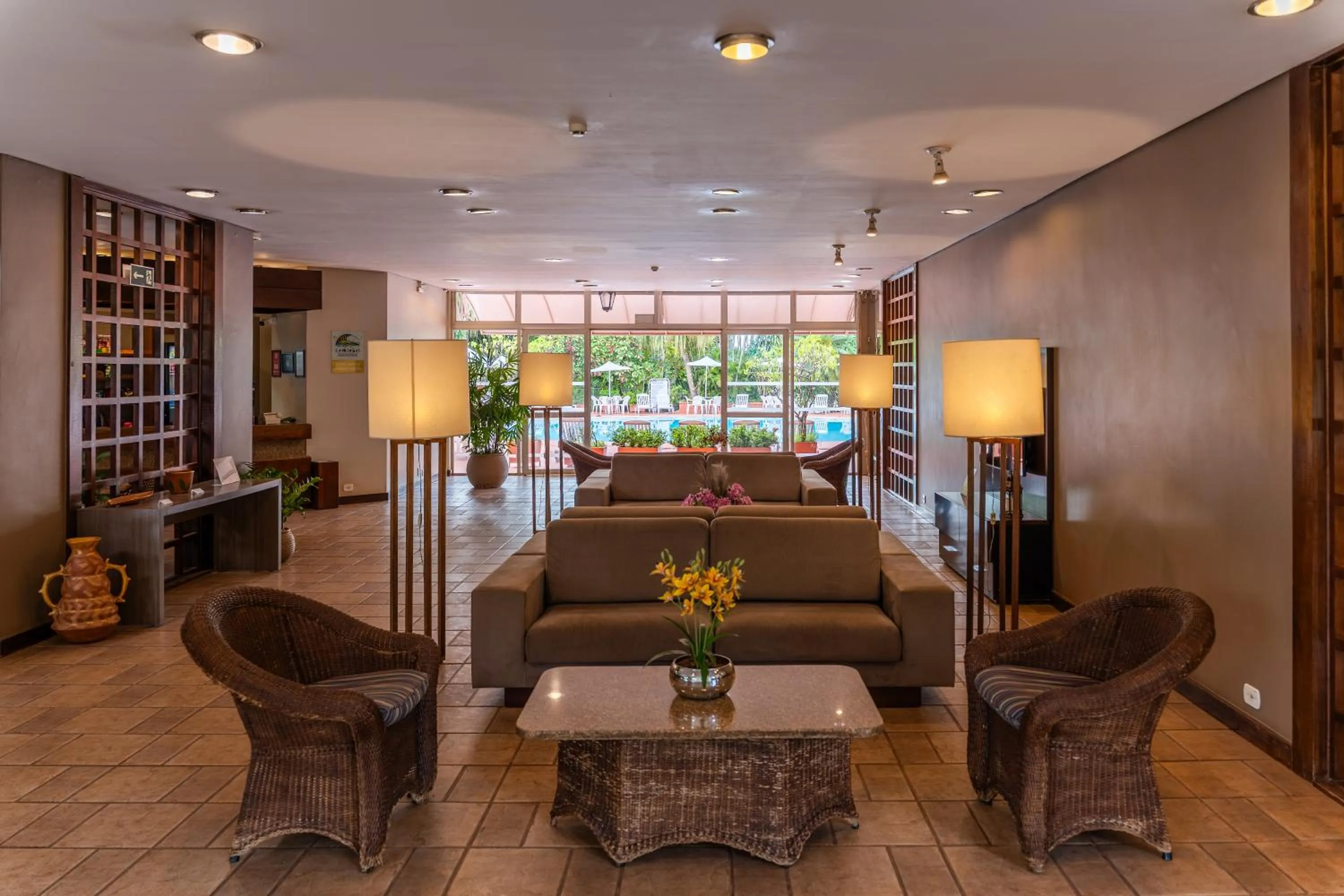 Lobby or reception in Hotel Deville Express Guaira