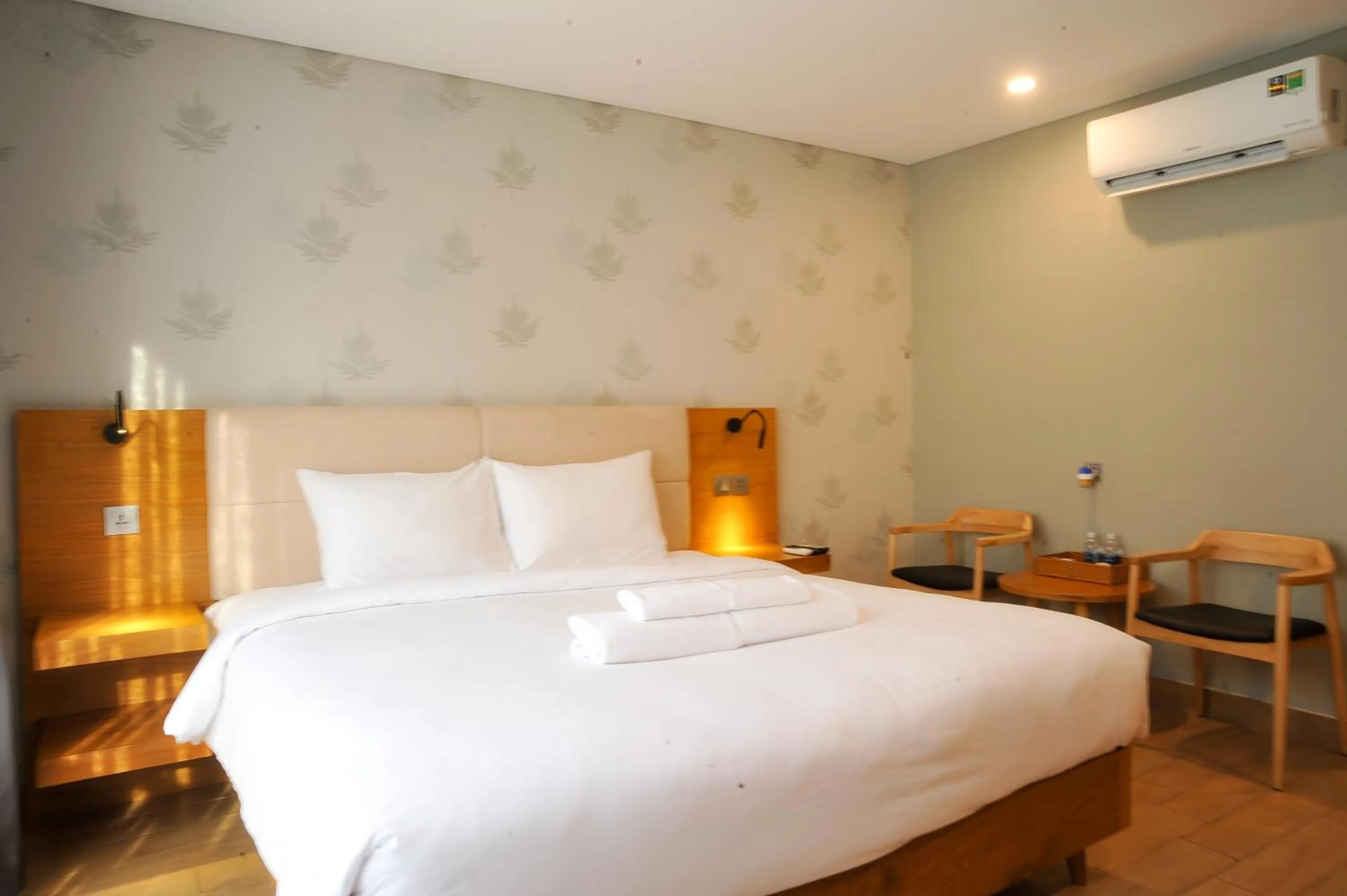 Bed in Imperial Saigon hotel