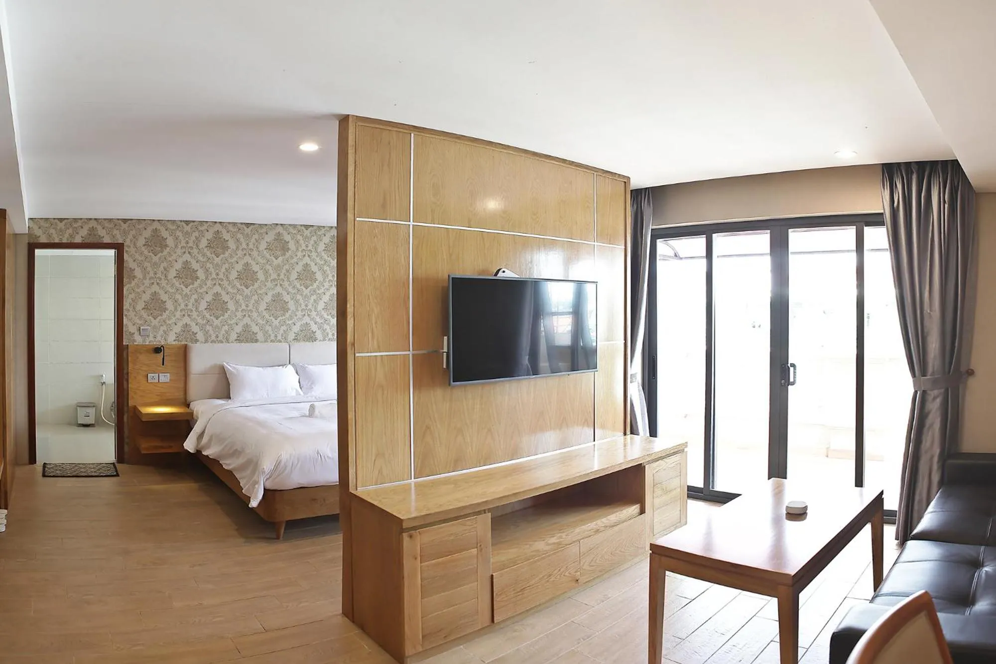 Bed in Imperial Saigon hotel