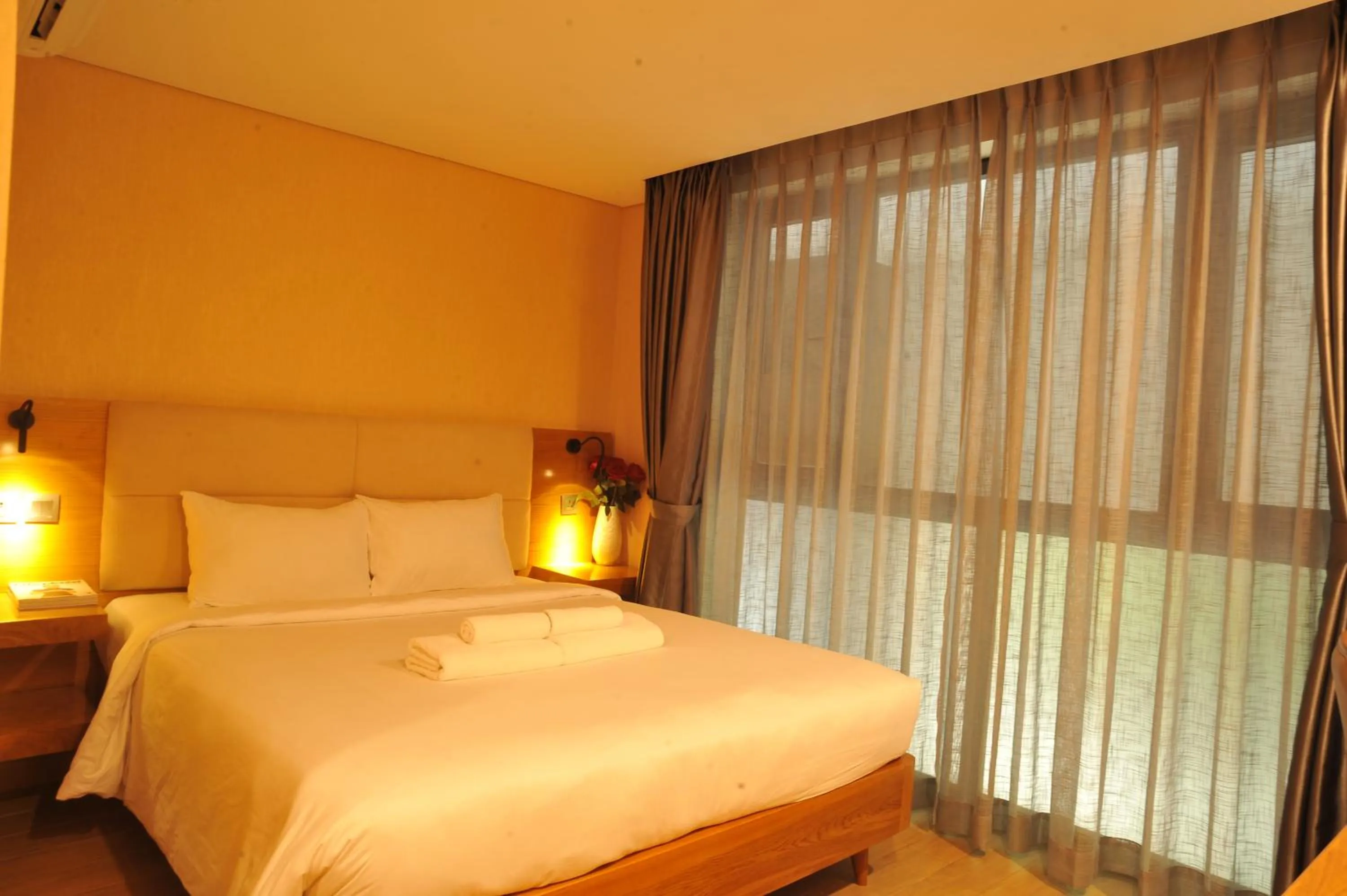 Bed in Imperial Saigon hotel