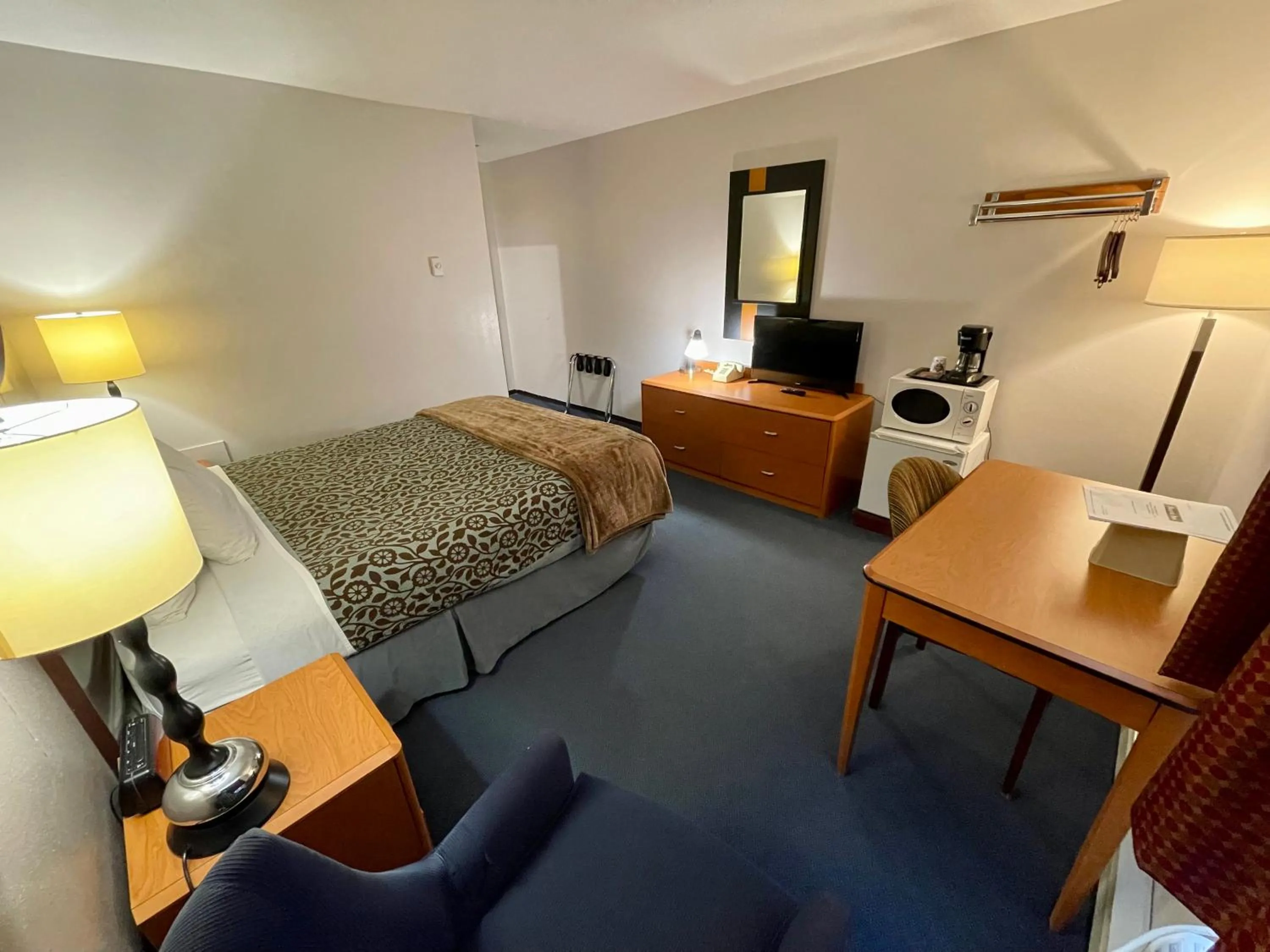 Travel Inn Watertown