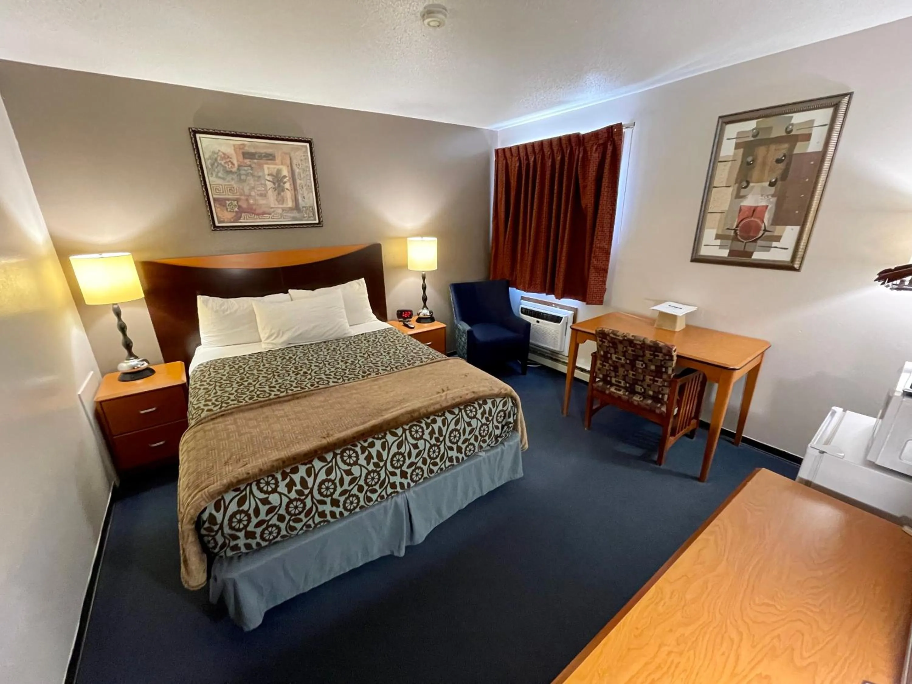 Travel Inn Watertown