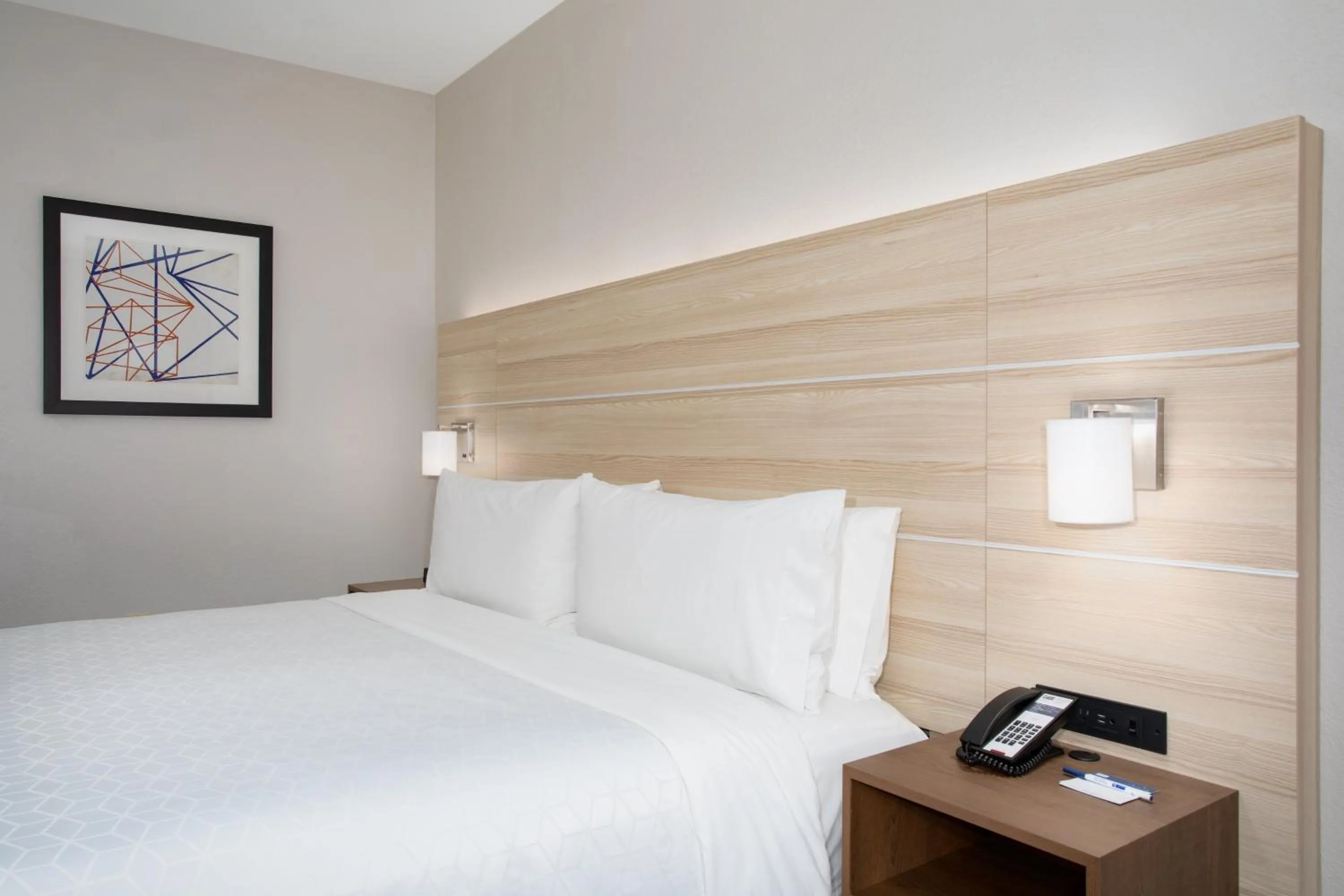 Photo of the whole room, Bed in Holiday Inn Express & Suites Phoenix Glendale Dist by IHG