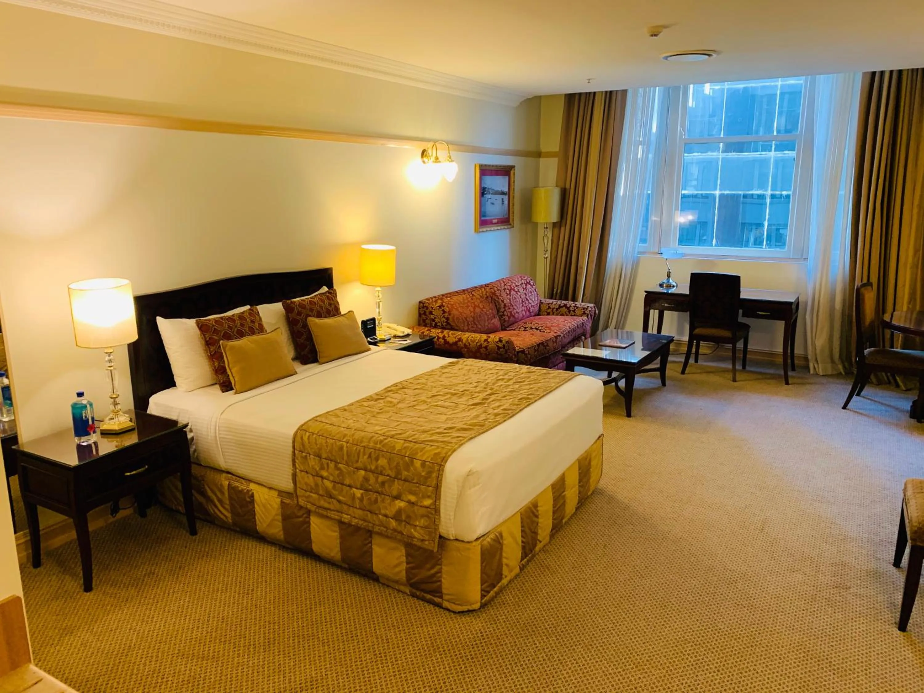 Bed in Royal Albert Hotel