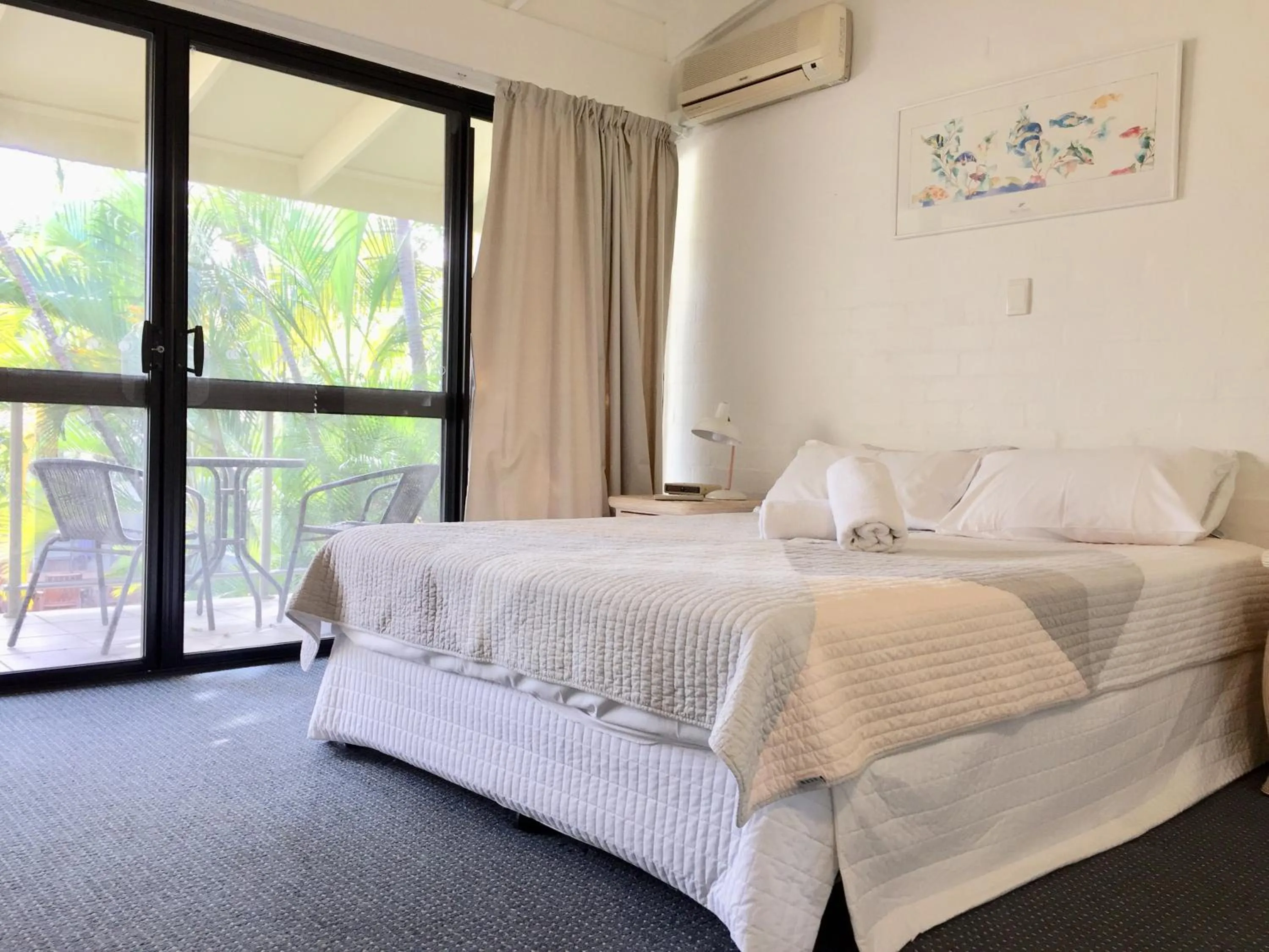 Bedroom, Bed in Le Court Villas
