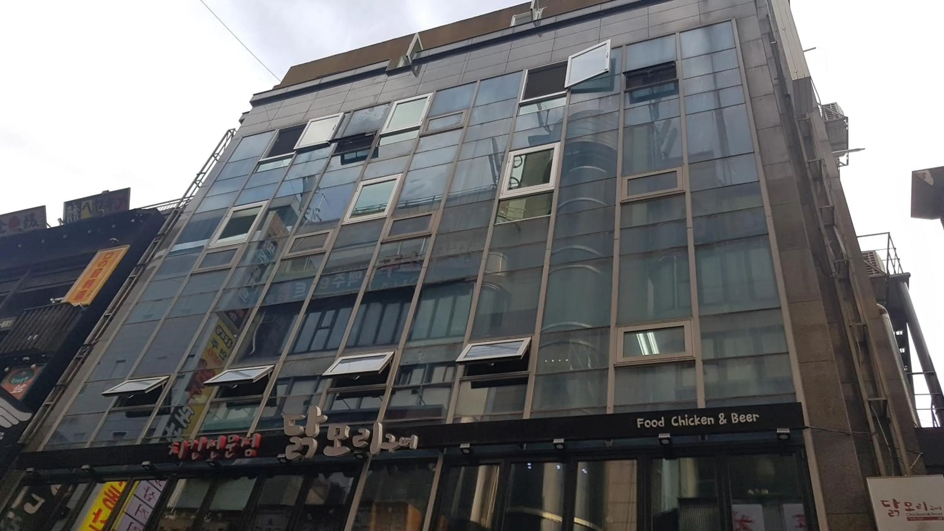 Property building in MJ Stay 2