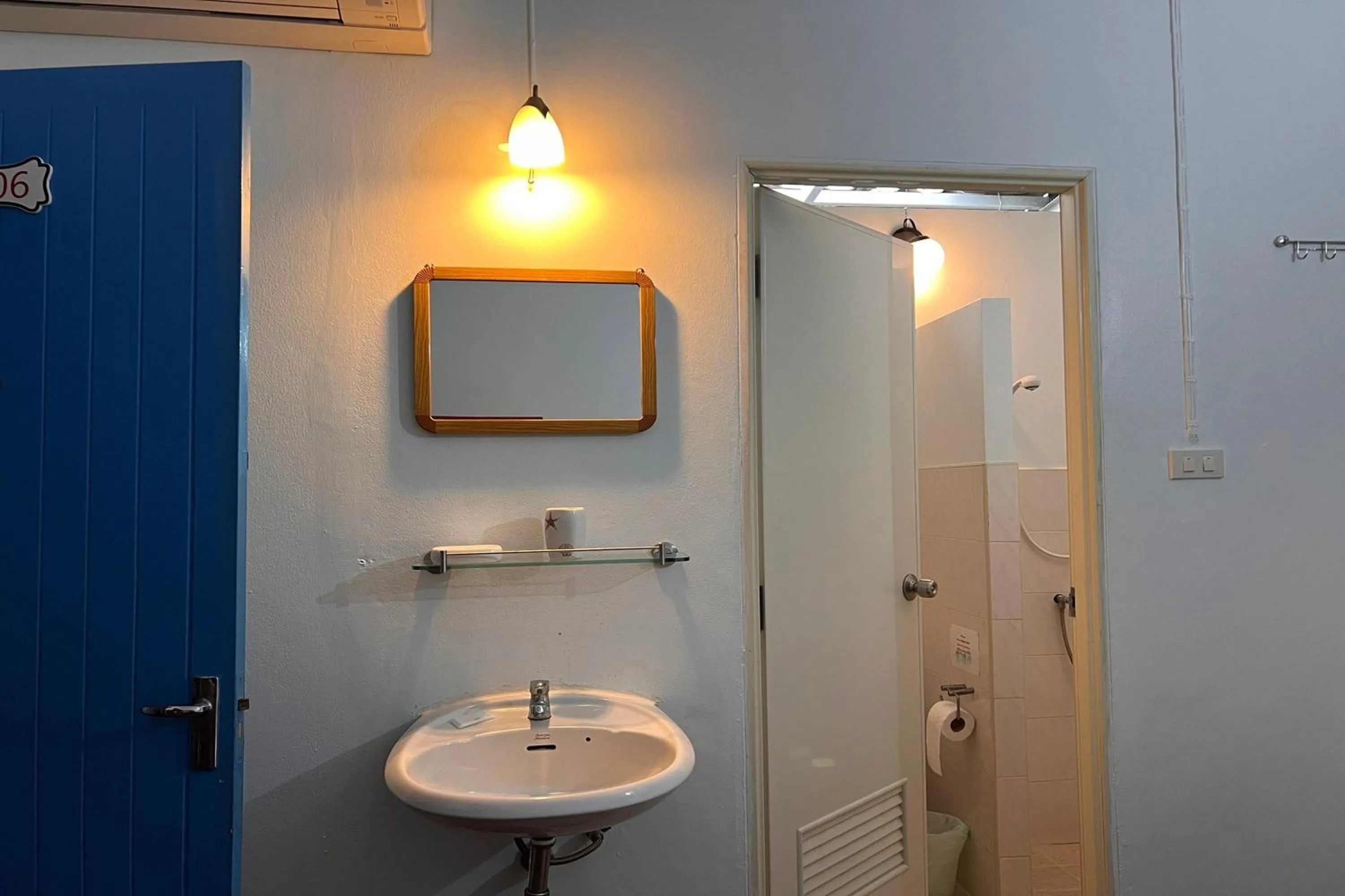 Bathroom in Phuket Old Town Hostel