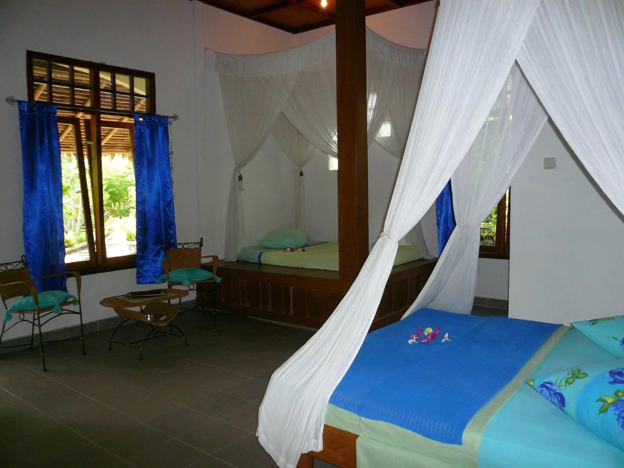 Photo of the whole room, Bed in Sananda Bungalow