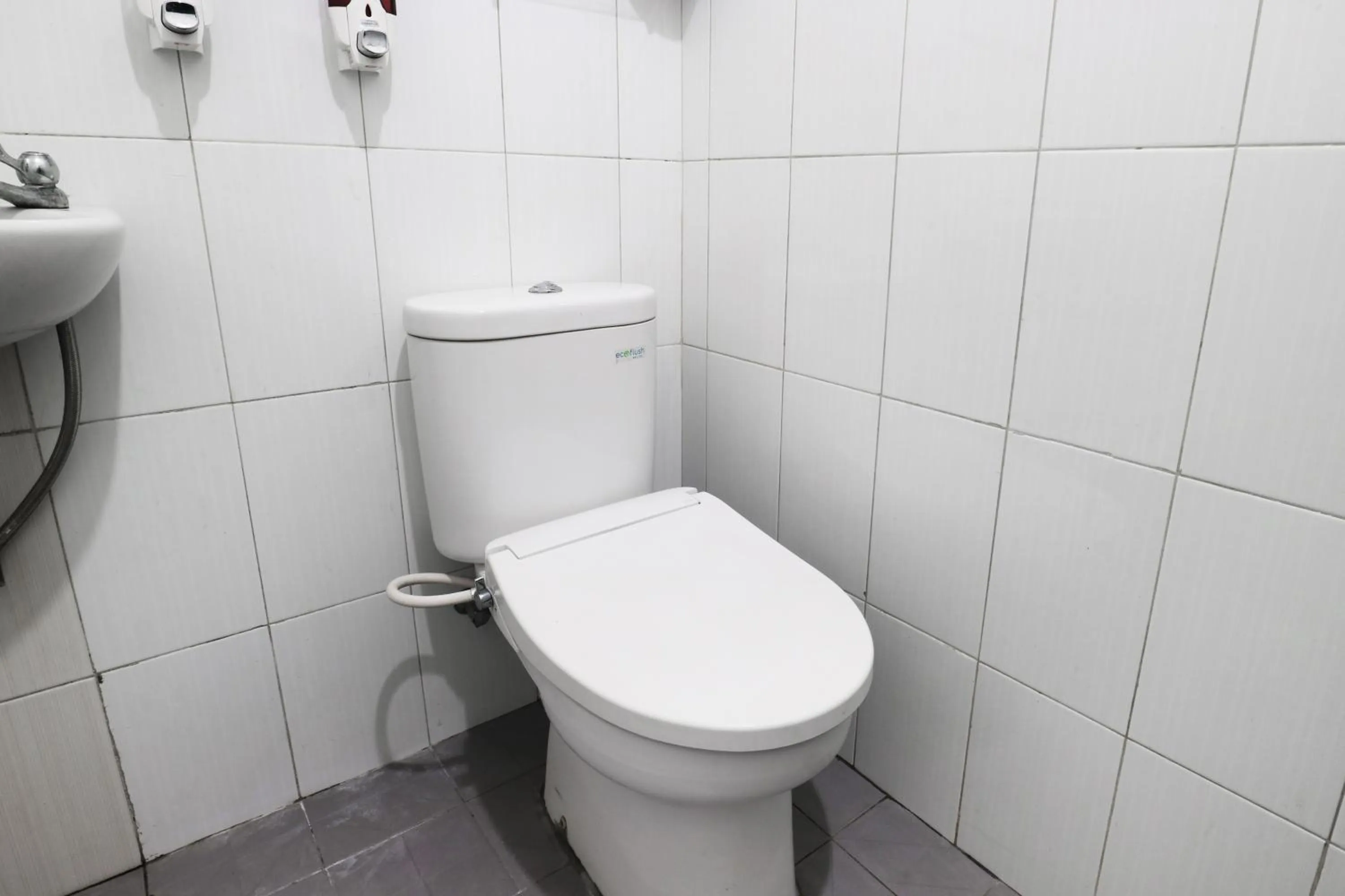 Bathroom in Casa Sidoluhur 17