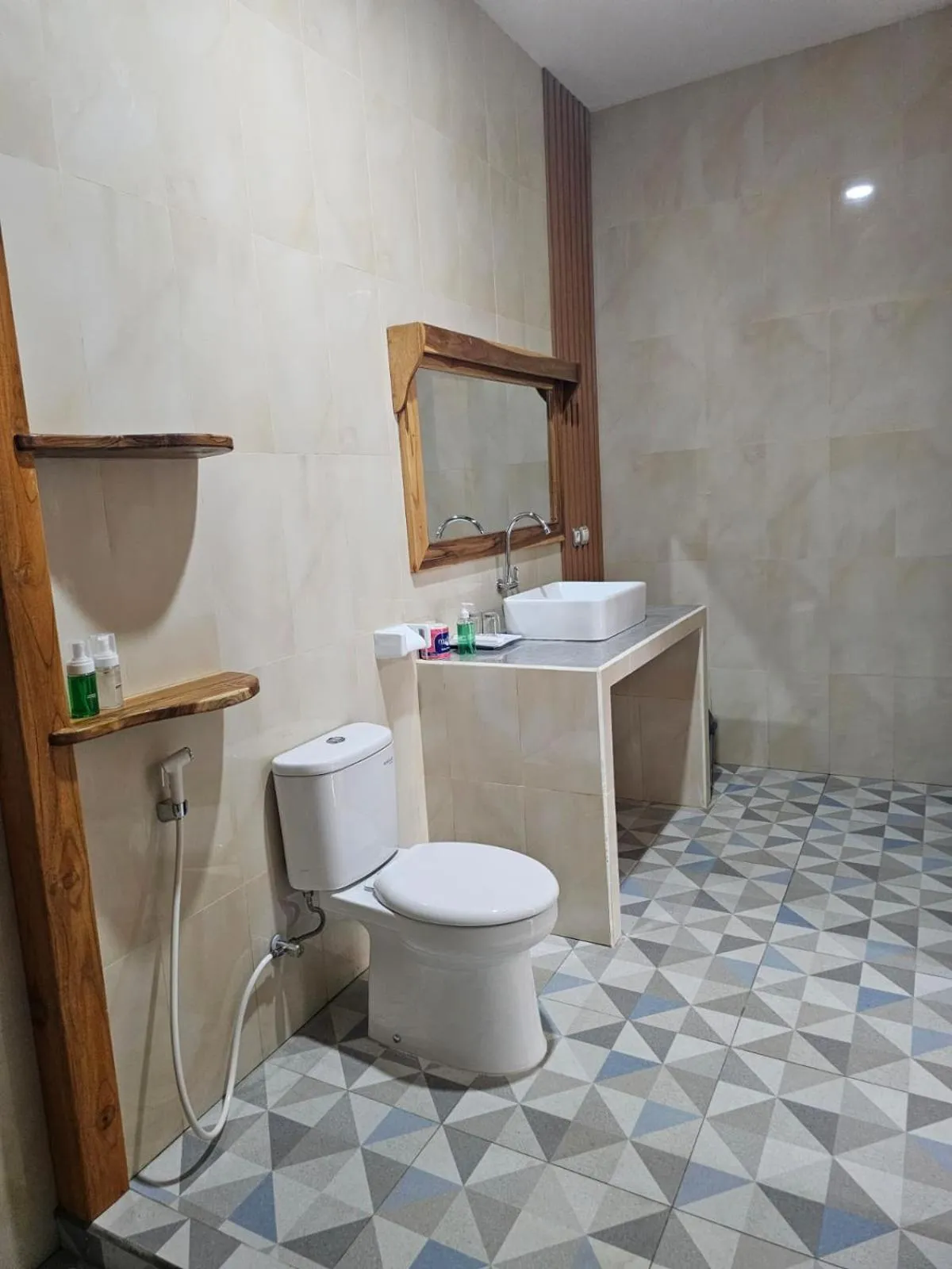 Bathroom in Salili Bungalow