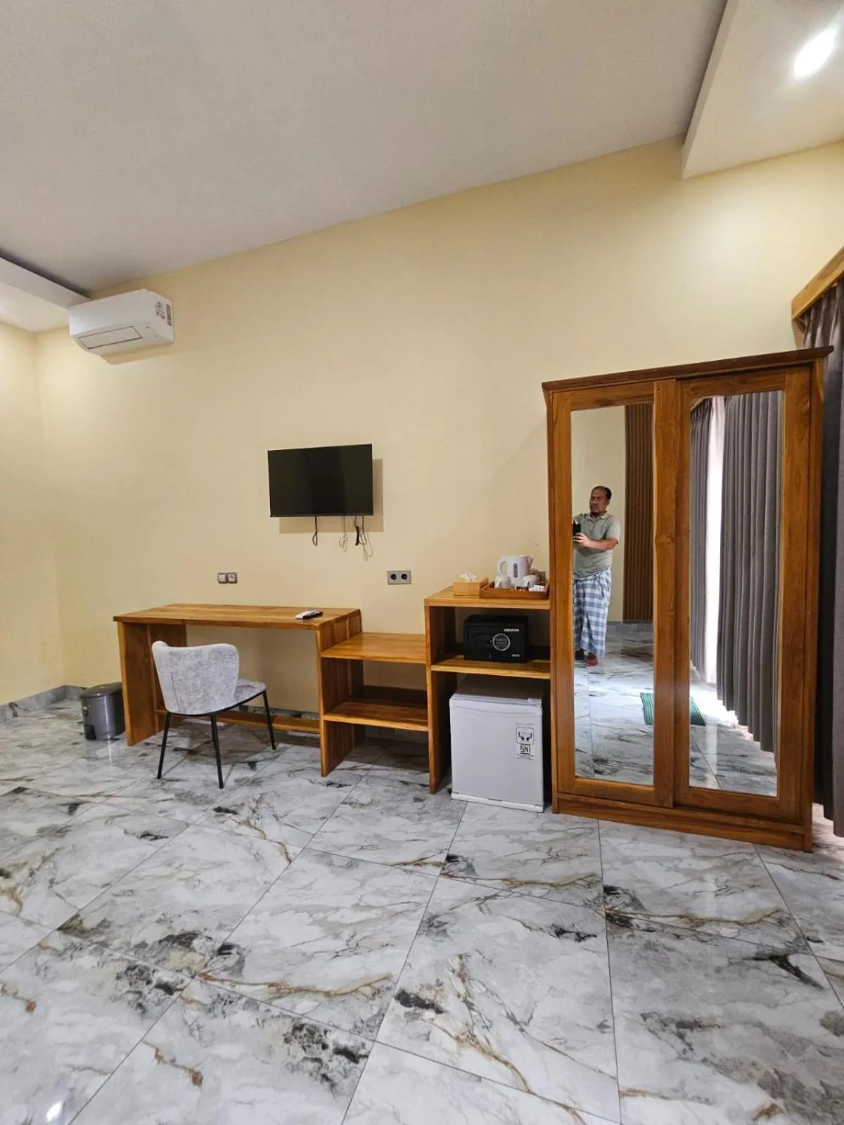 Bedroom in Salili Bungalow