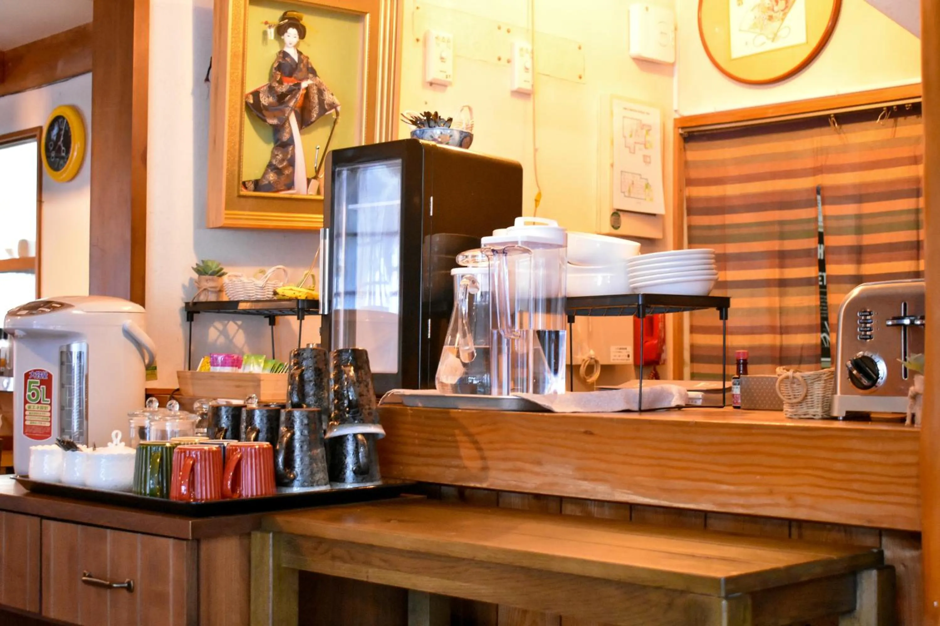 Coffee/tea facilities in Kizuna Lodge & BBQ Centre