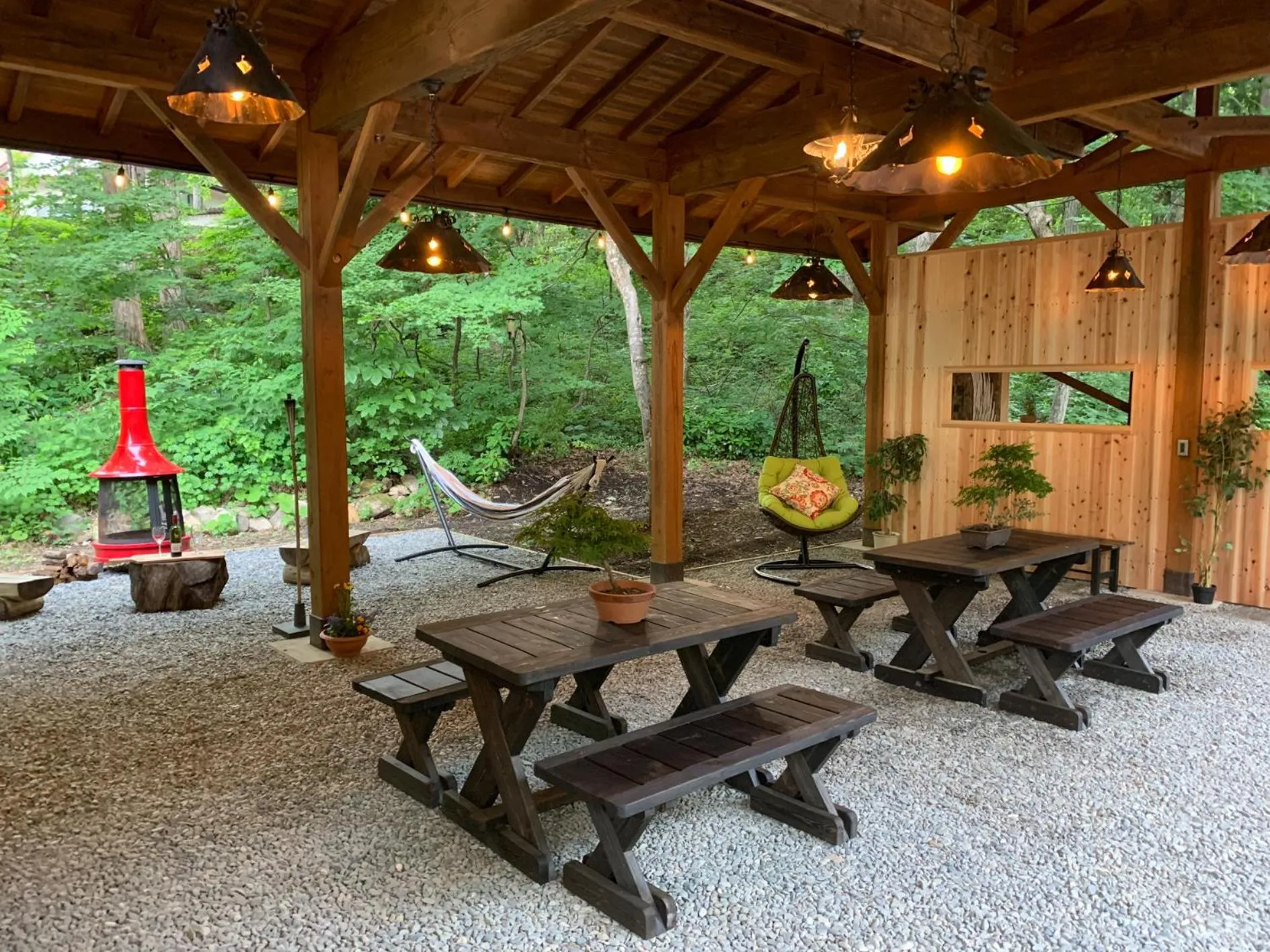 Patio in Kizuna Lodge & BBQ Centre