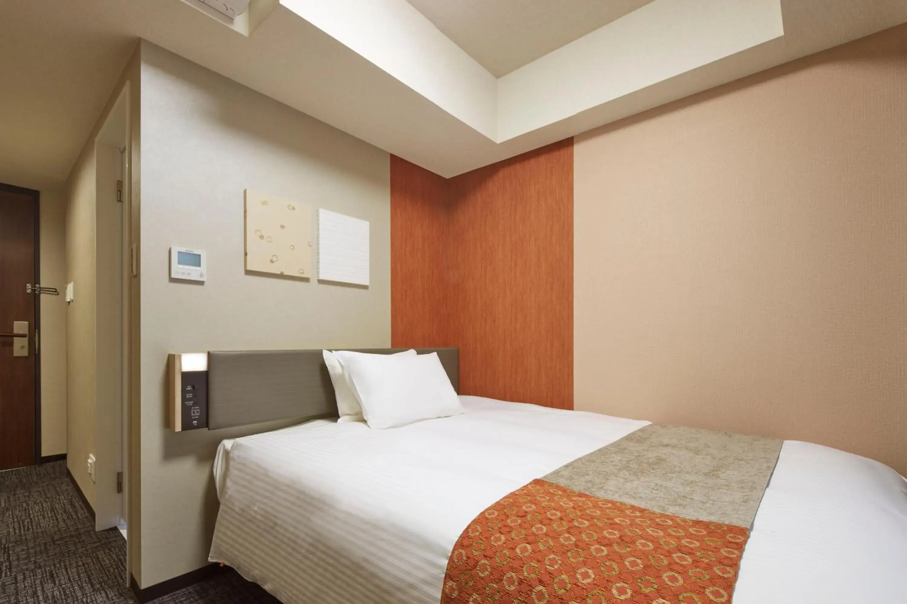 Moderate Double Room - single occupancy in Iroha Grand Hotel Matsumoto Eki-Mae Moderate Double Room - single occupancy in Iroha Grand Hotel Matsumoto Eki-Mae