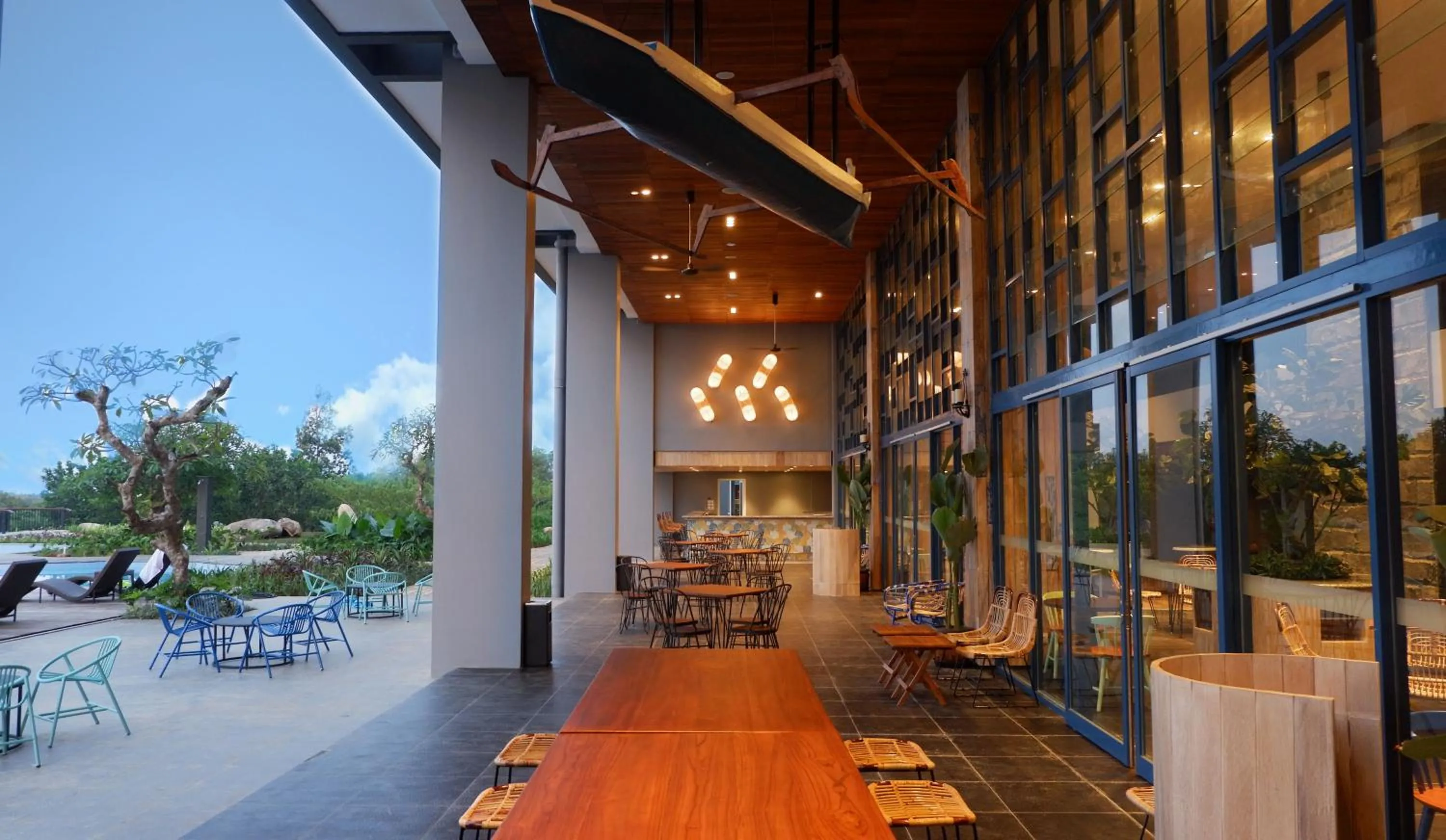 Restaurant/places to eat in Swiss-Belresort Belitung