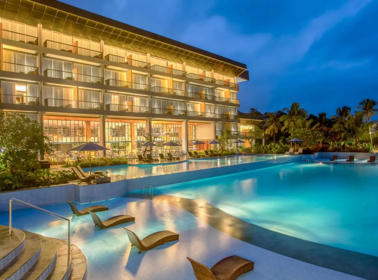 Swimming pool in Swiss-Belresort Belitung