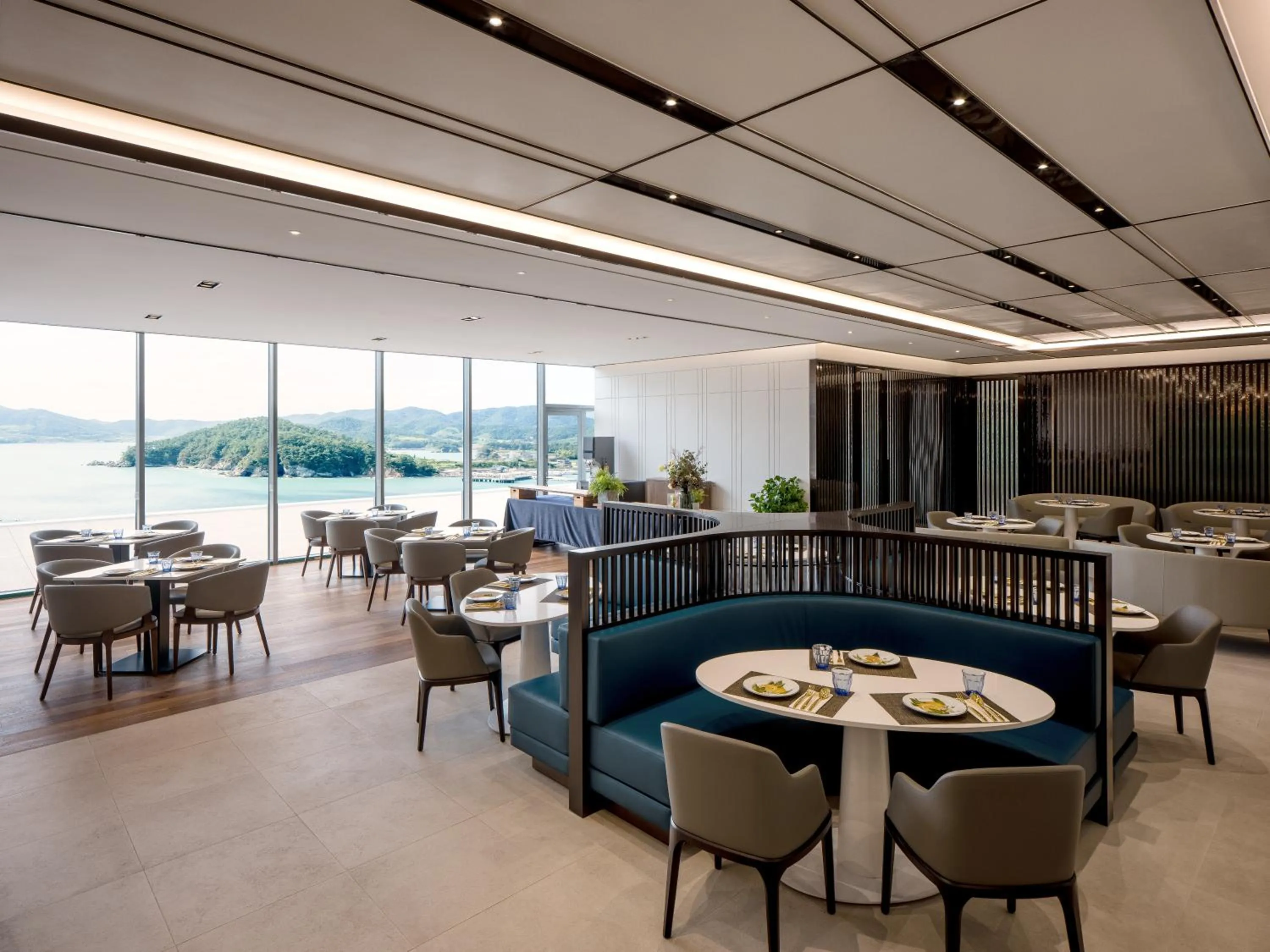 Property building in Hanwha Resort Geoje Belvedere