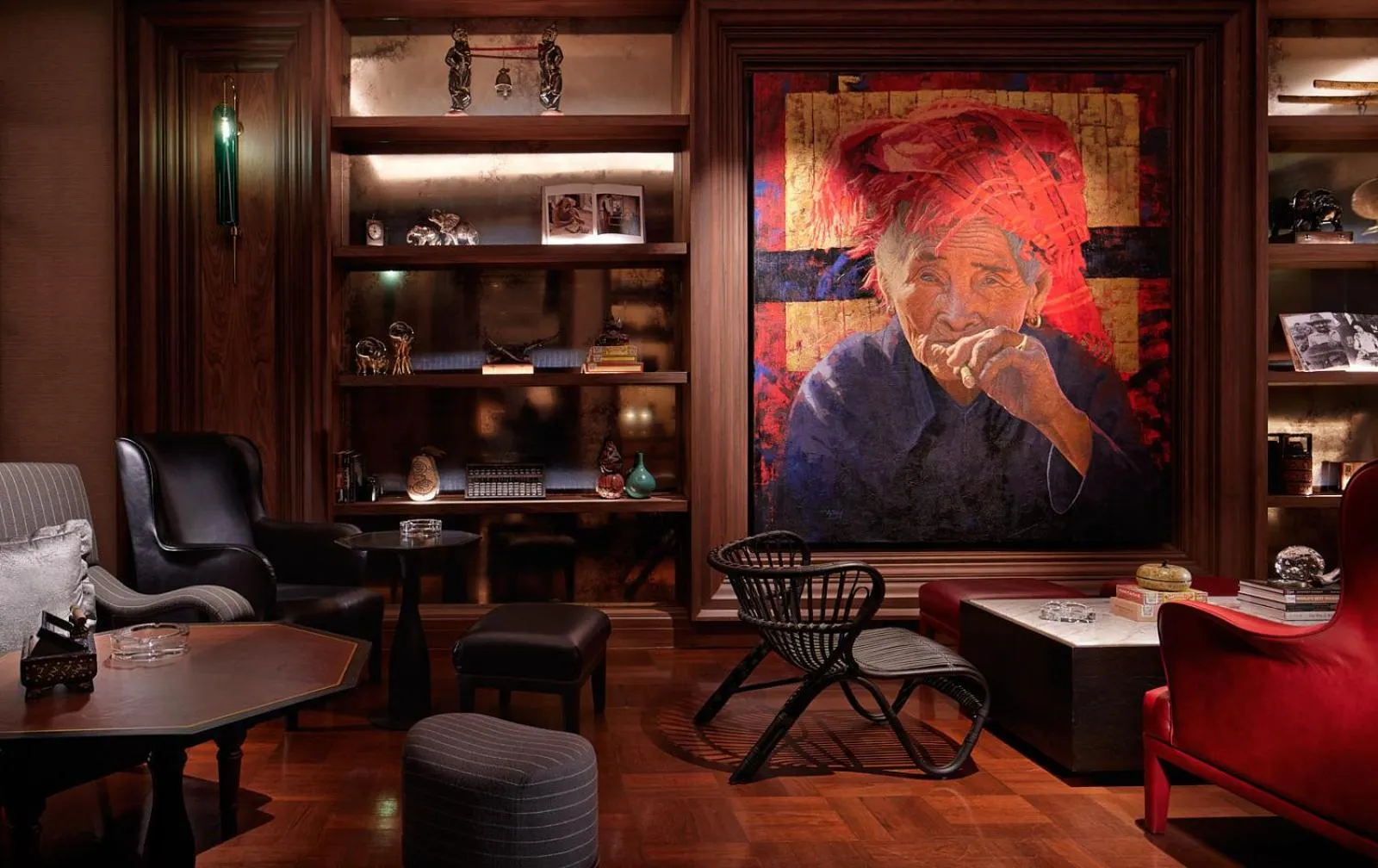 Lounge or bar in The ERAVATI Sule Grand Yangon